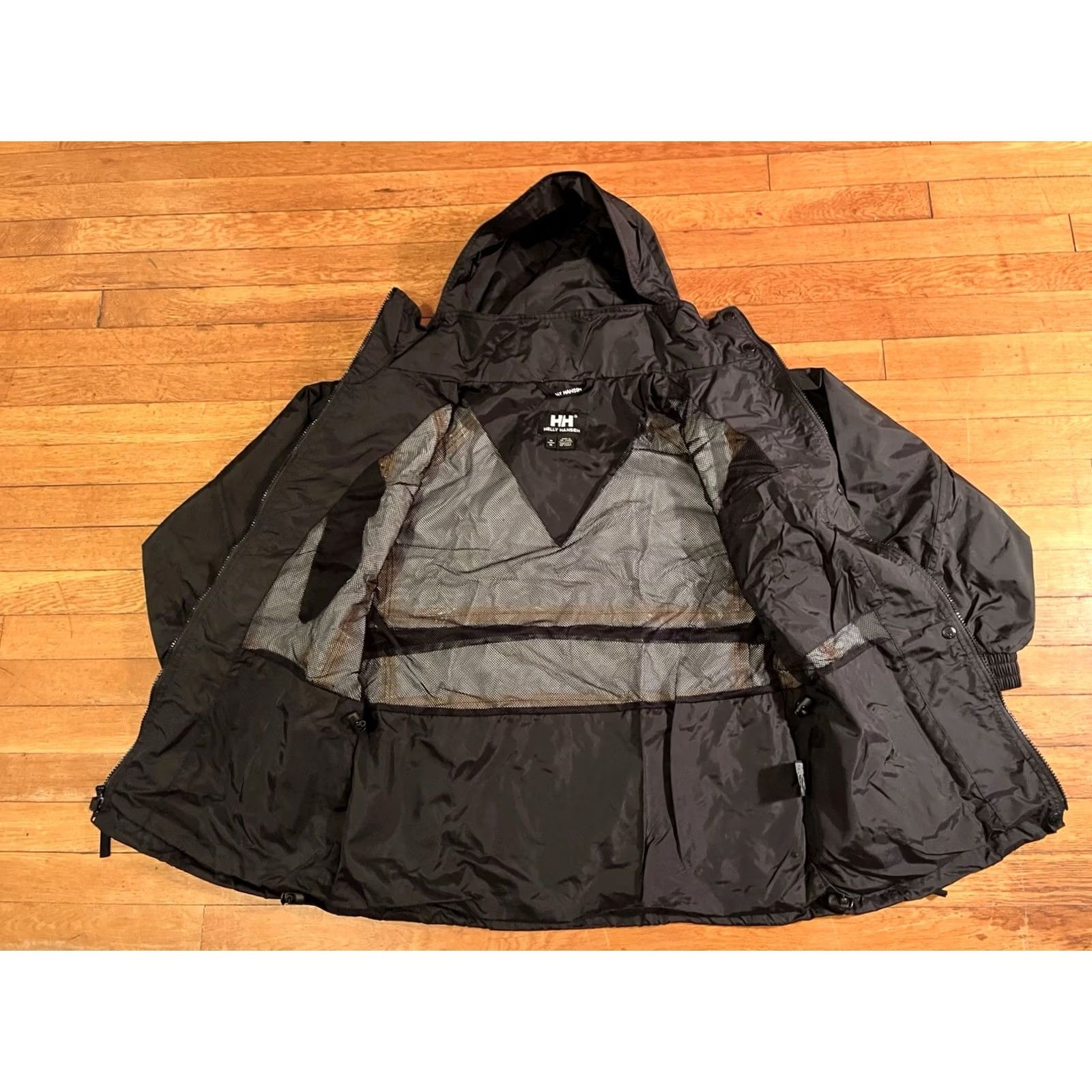 Helly Hansen Helly Hansen Hooded Packable Rain Jacket Men’s M Black Jacket Size US M / EU 48-50 / 2 - 5 Thumbnail