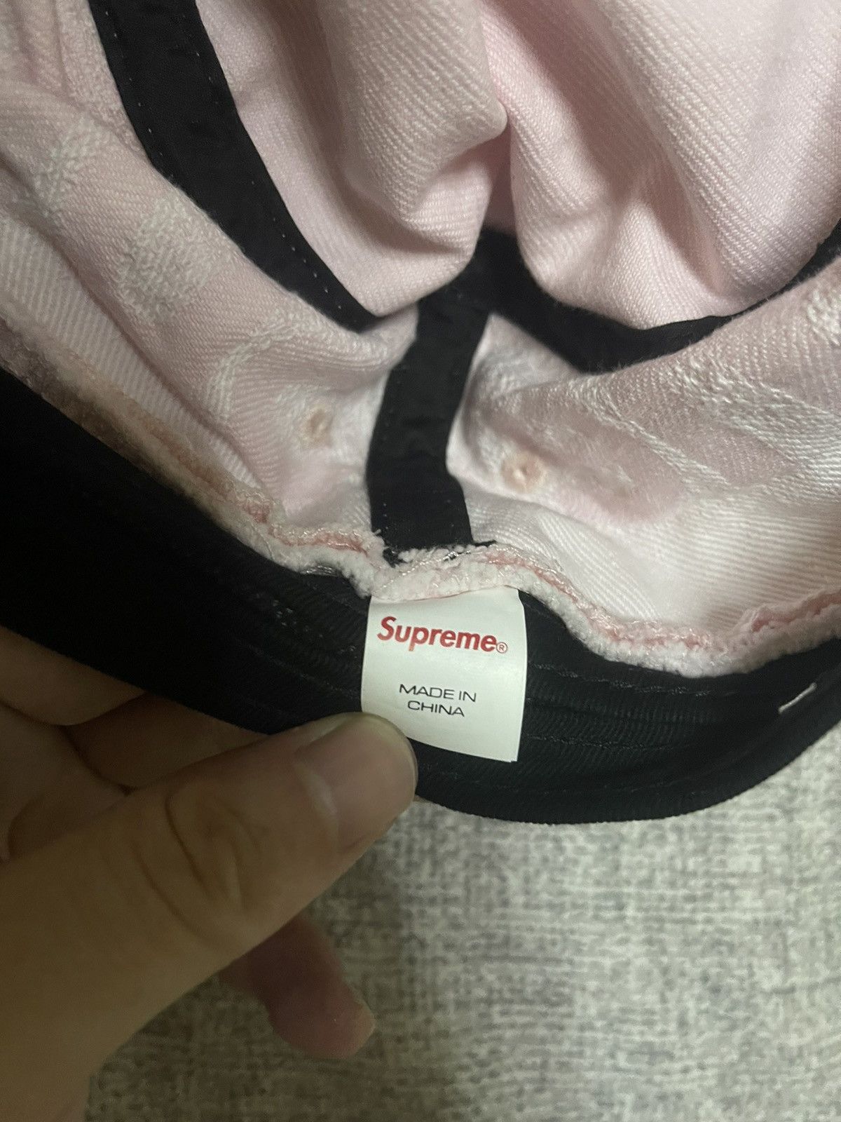 Supreme Supreme pink fade jacquard denim crusher s/m Size ONE SIZE - 4 Thumbnail