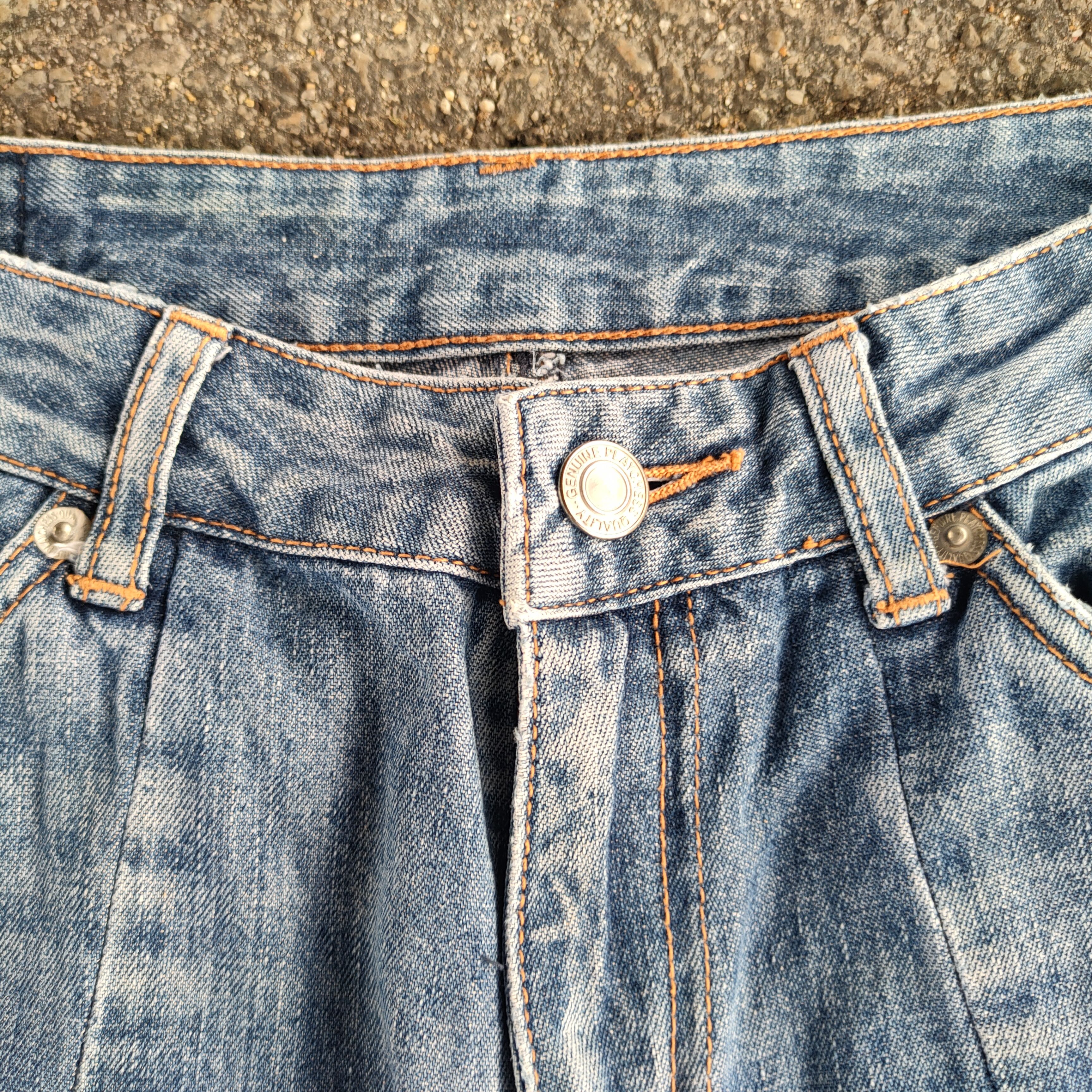 Japanese Brand FLARE VINTAGE JAPANESE FADED DISTRESSED JEANS DENIM PANTS Size US 28 / EU 44 - 6 Thumbnail