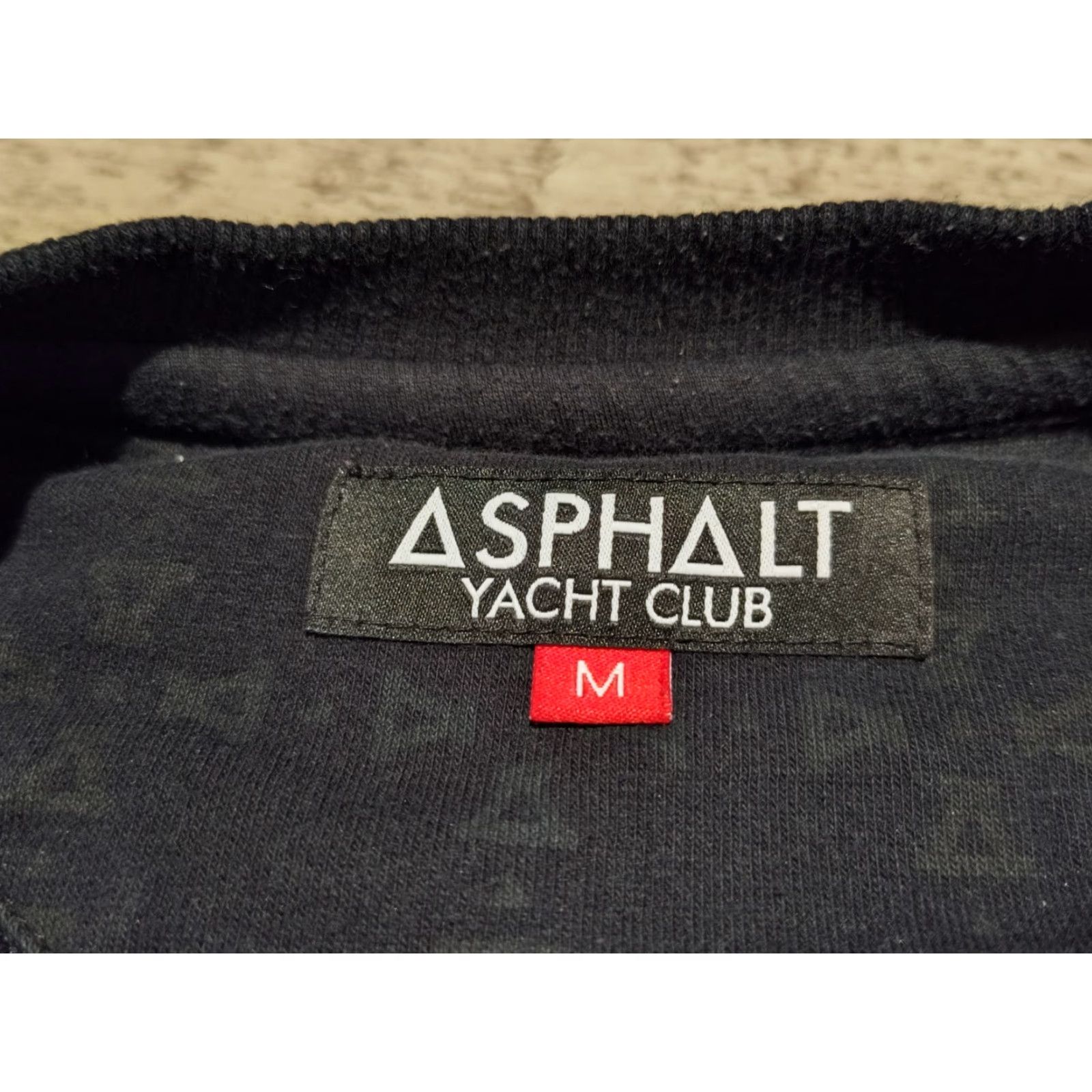 Gloverall ASPHALT YACHT CLUB AOP ALL OVER PRINT CREWNECK SWEATSHIRT SZ M Size US M / EU 48-50 / 2 - 6 Thumbnail