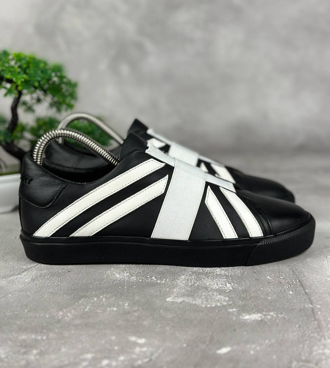 Burberry Burberry shoes Size US 7.5 / IT 37.5 - 1 Thumbnail