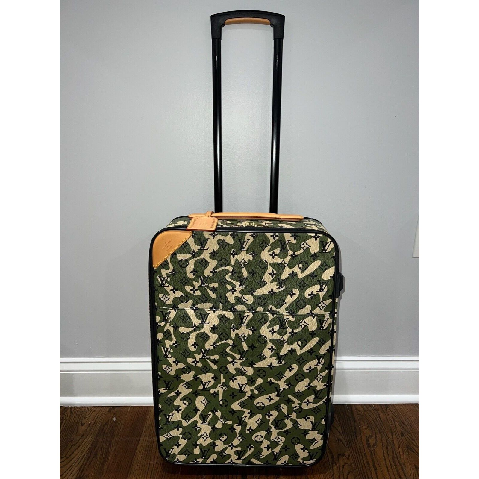 Louis Vuitton Louis Vuitton Pegase Camo Murakami Cabin Rolling Luggage Bag Size ONE SIZE - 3 Thumbnail