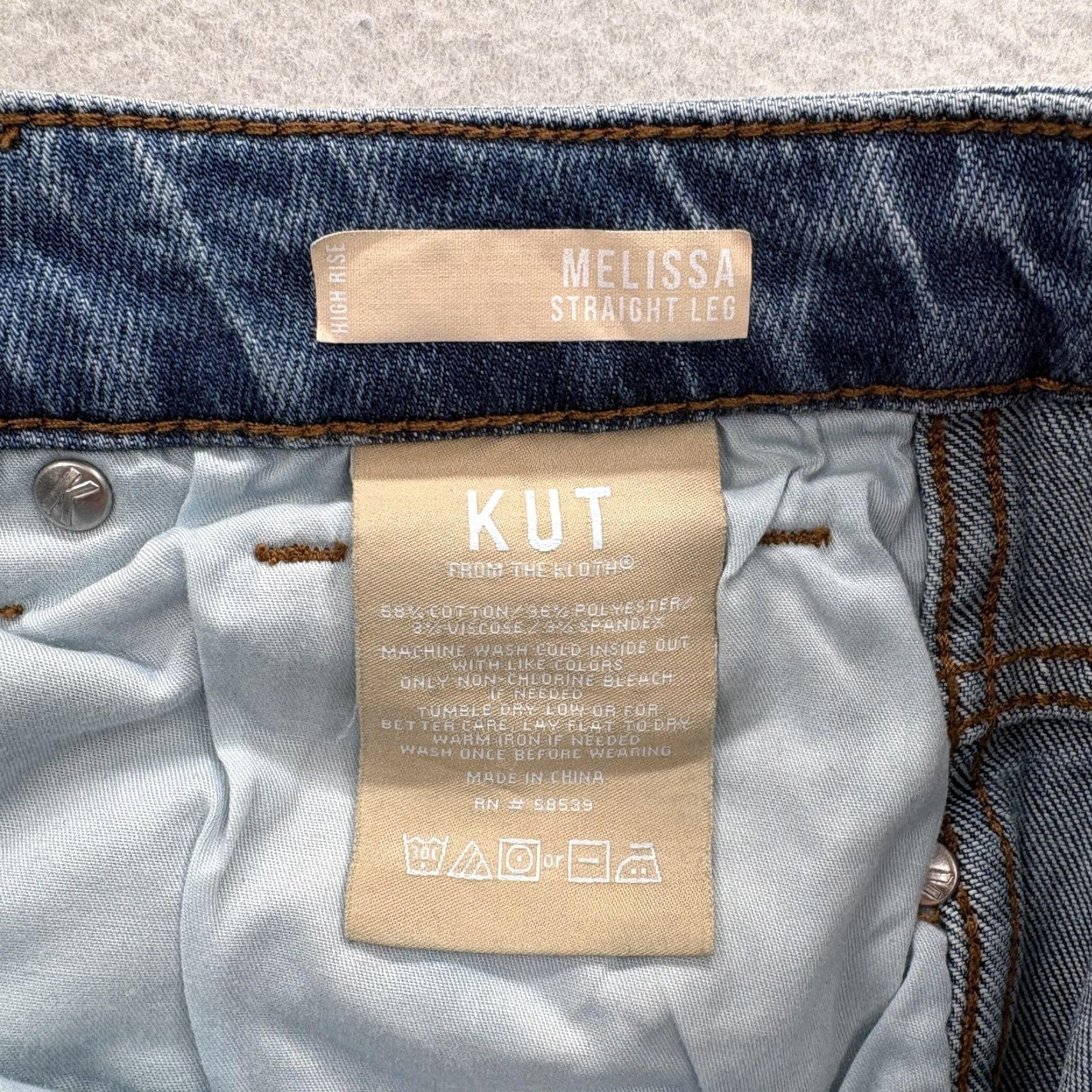 Vintage KUT From The Kloth Melissa Straight Jeans Womens 4 Blue Mid Rise Stretch Denim Size 27" / US 4 / IT 40 - 5 Thumbnail