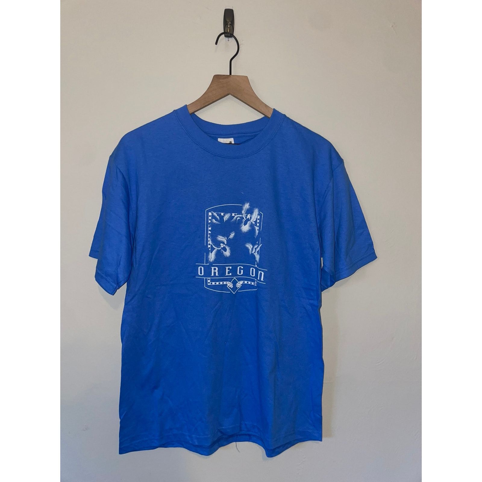 Anvil Vintage Oregon Shirt Flower Blue Graphic Tee VTG 90s Medium Size US M / EU 48-50 / 2 - 1 Thumbnail