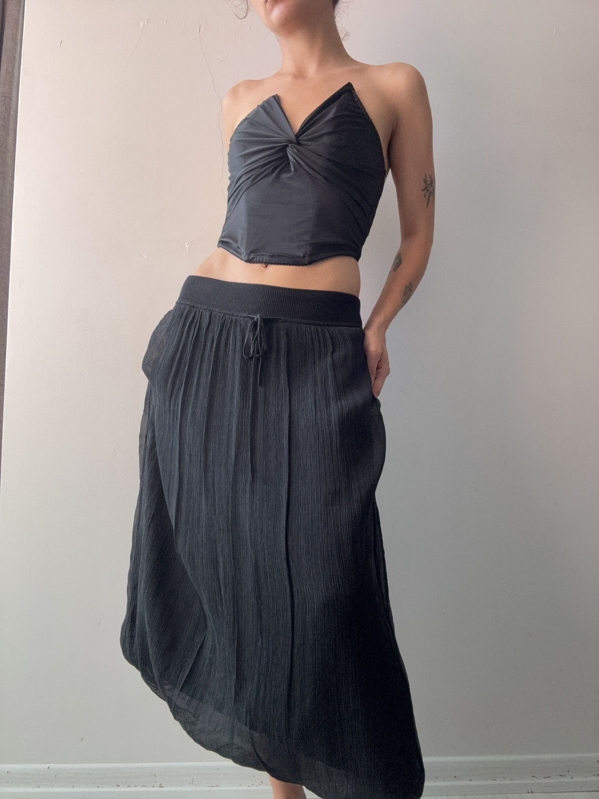 Escada Escada silk skirt Size 26" / US 2 / IT 38 - 4 Thumbnail
