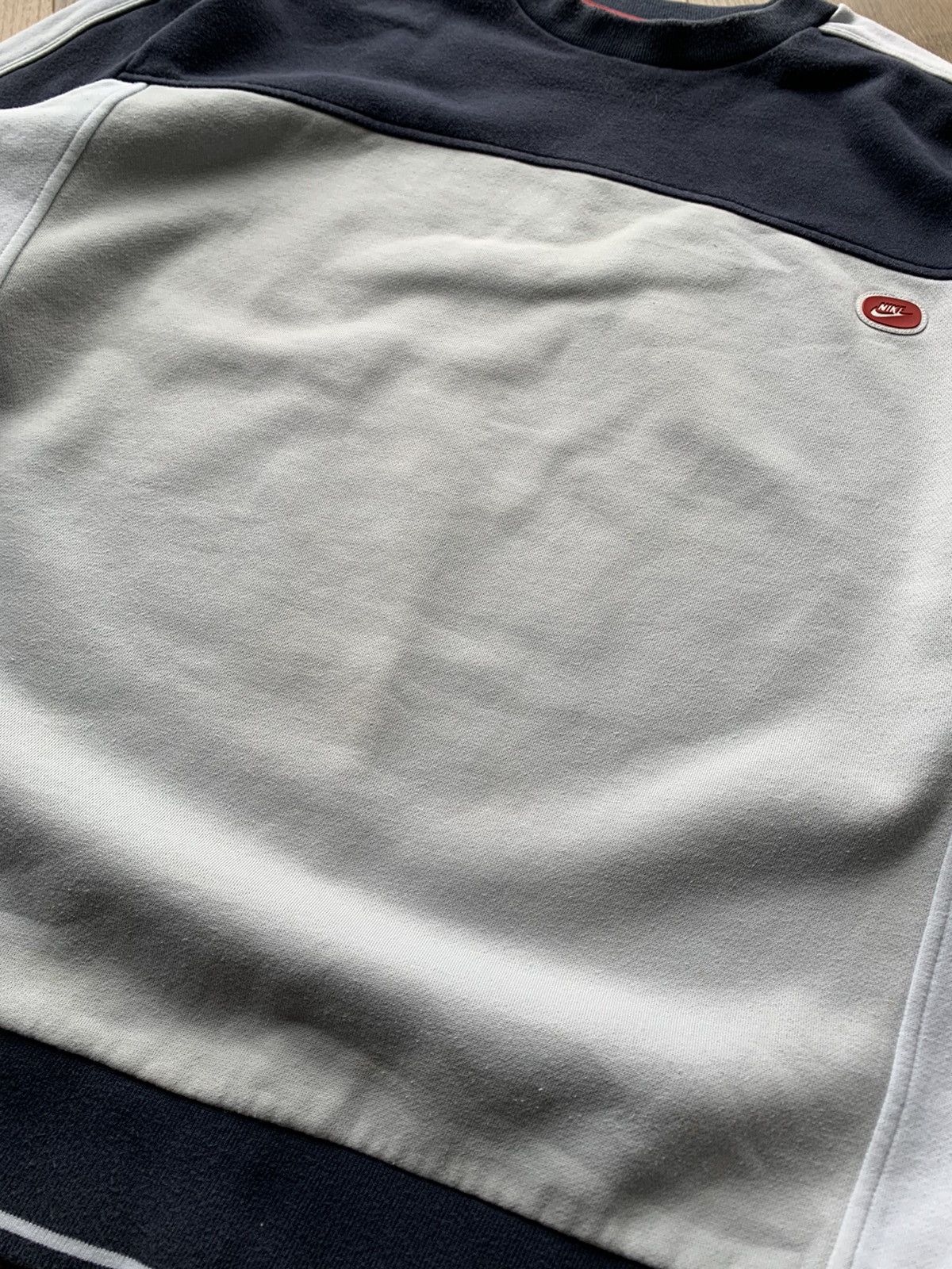 Nike Vintage Nike swoosh sweatshirt Size US L / EU 52-54 / 3 - 4 Thumbnail