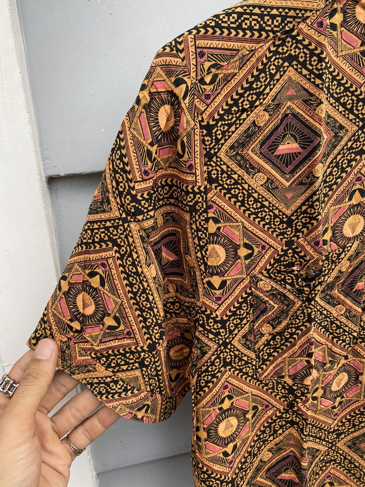 Volcom Volcom Stone Graphic Triangle Print Traditional Batik Style Size US S / EU 44-46 / 1 - 5 Thumbnail