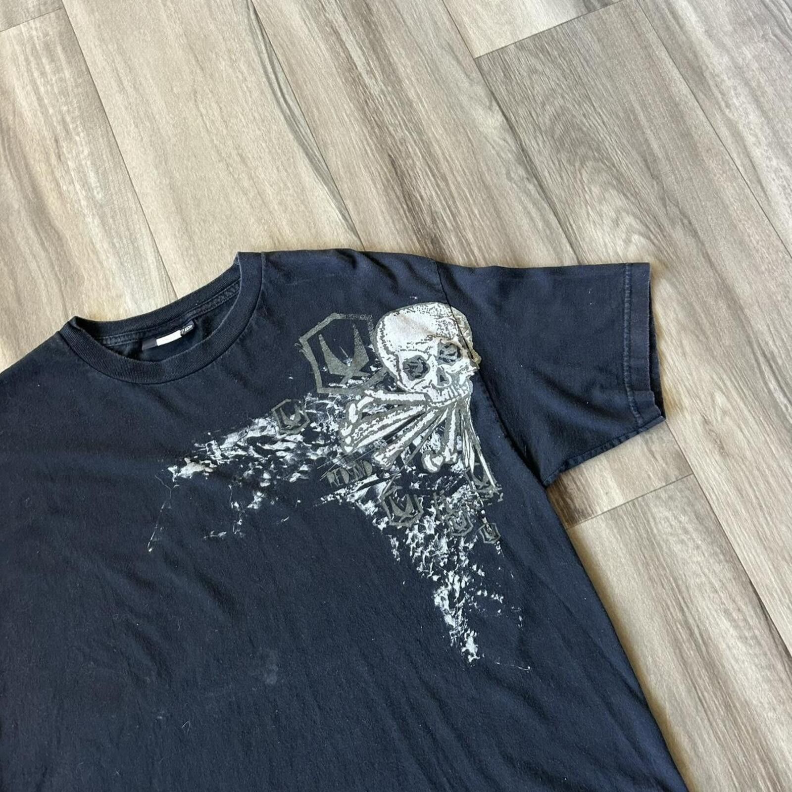 Other Vintage Y2k Black Redsand Surf Skate skull graphic tee XL Size US XL / EU 56 / 4 - 2 Thumbnail