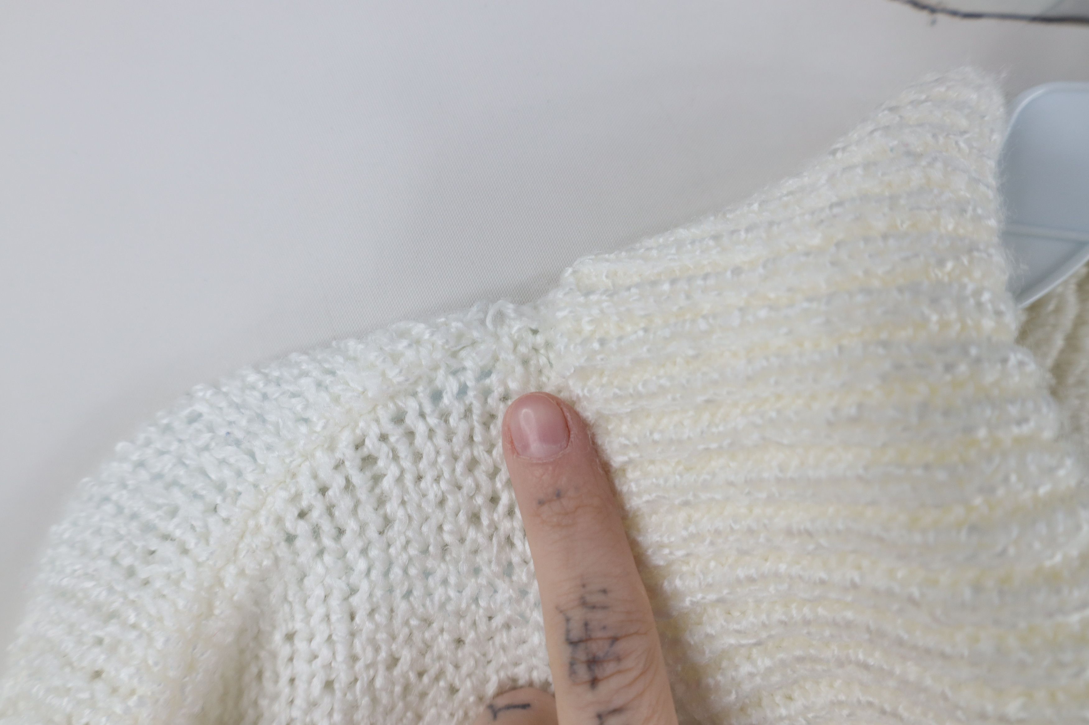 Vintage Vintage 90s Streetwear Crochet Cable Knit Collared Sweater Size L / US 10 / IT 46 - 6 Thumbnail
