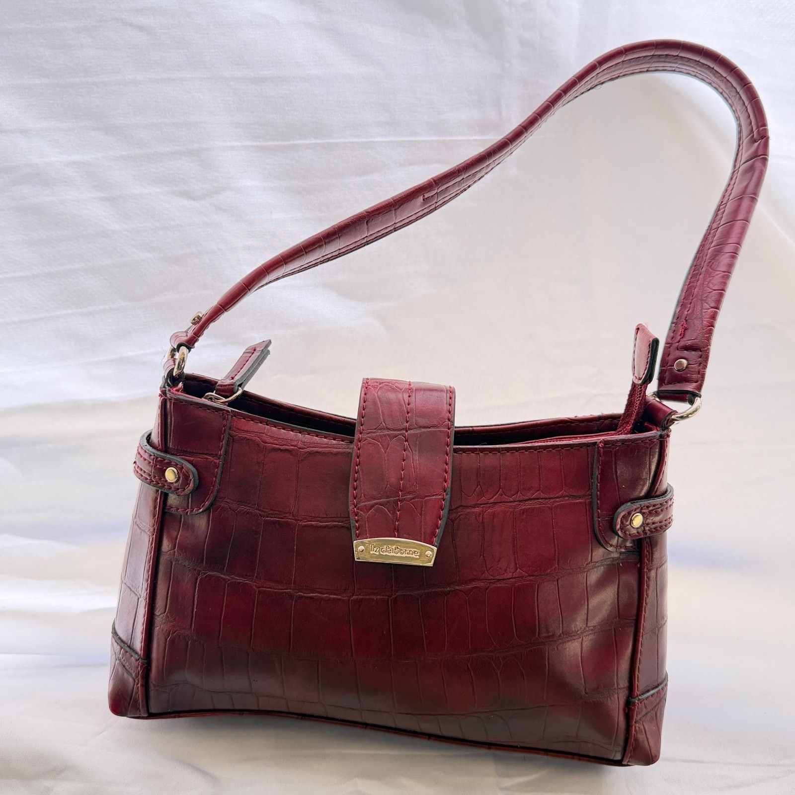 Liz Claiborne Vintage y2k Burgundy Faux Croc Leather Shoulder Bag Purse Size ONE SIZE - 1 Thumbnail