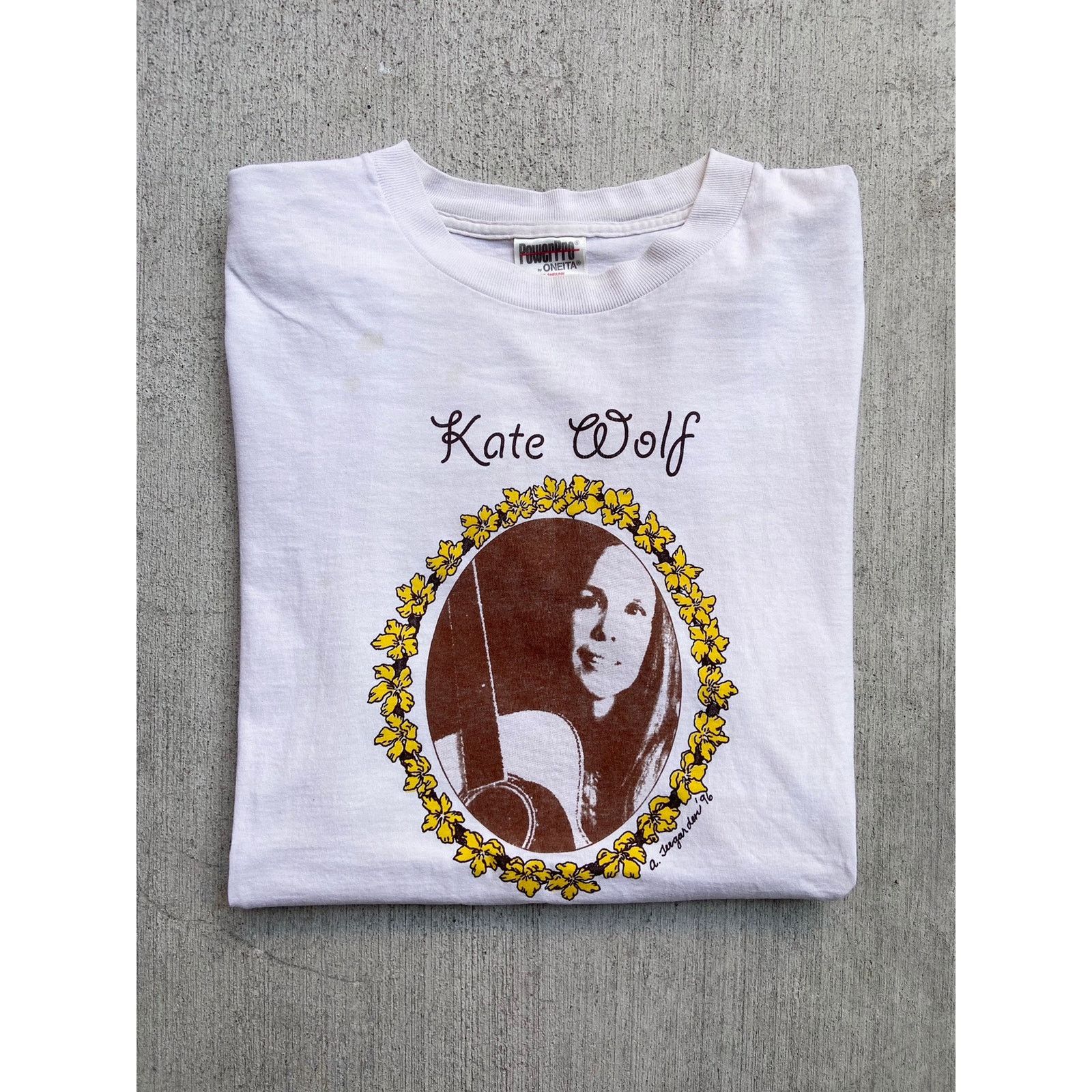 Vintage Vintage 1996 Kate Wolf Give Yourself To Love White T-Shirt Size US L / EU 52-54 / 3 - 1 Thumbnail