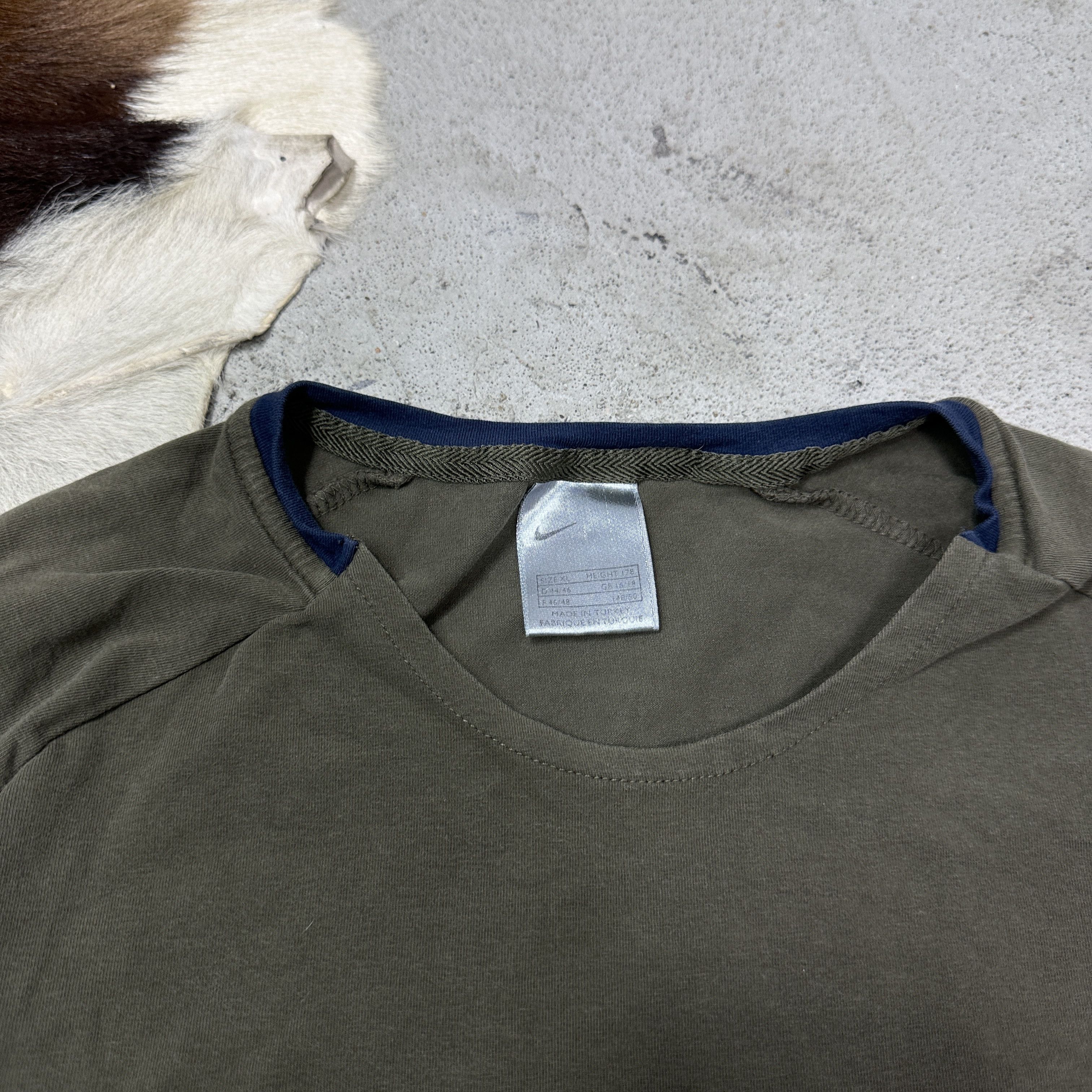 Vintage Vintage Sportswear Nike Running Fitted Longsleeve Y2K Size XL / US 12-14 / IT 48-50 - 4 Thumbnail