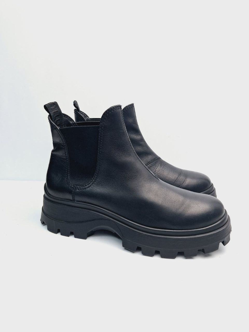 Miu Miu Miu Miu Black Chelsea Platform leather boots Size US 10 / IT 40 - 9 Thumbnail