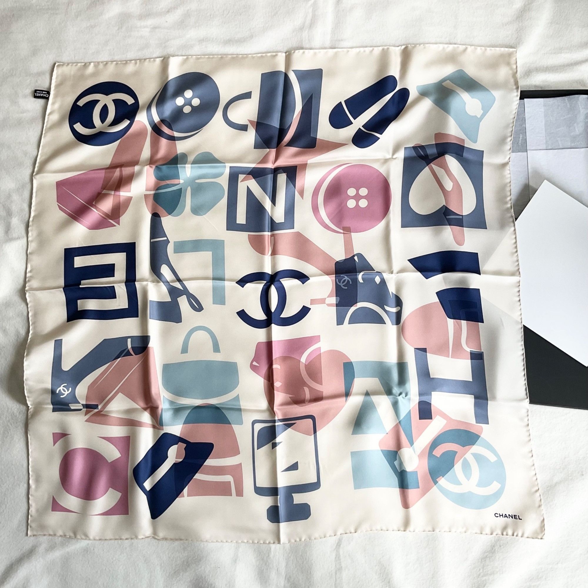 image of NWOT W/box Chanel Blue Pink Beige Silk Square 90 Scarf Purse, Women's