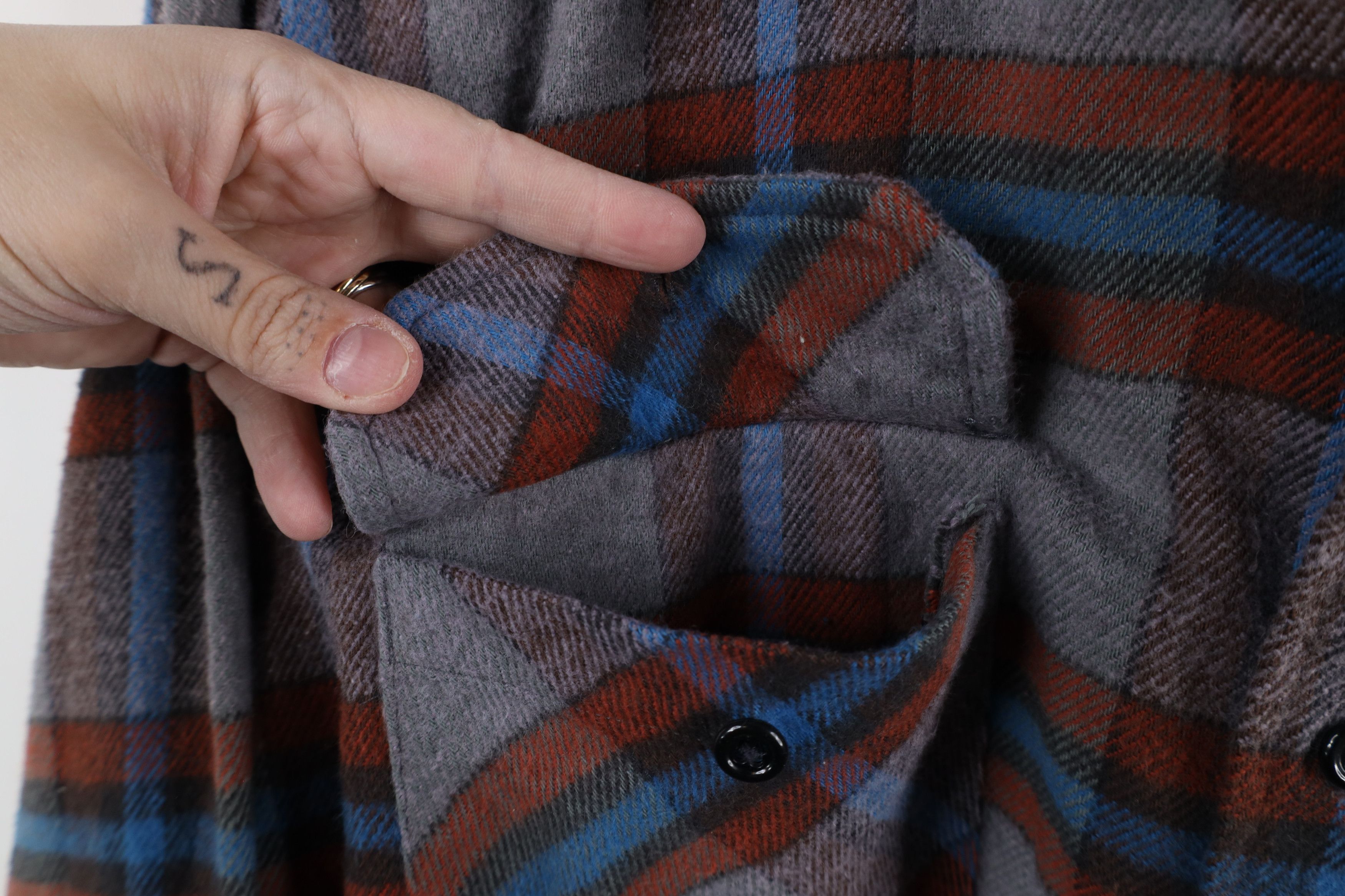 Vintage Vintage 70s Streetwear Heavyweight Flannel Button Shirt USA Size US XXL / EU 58 / 5 - 5 Thumbnail