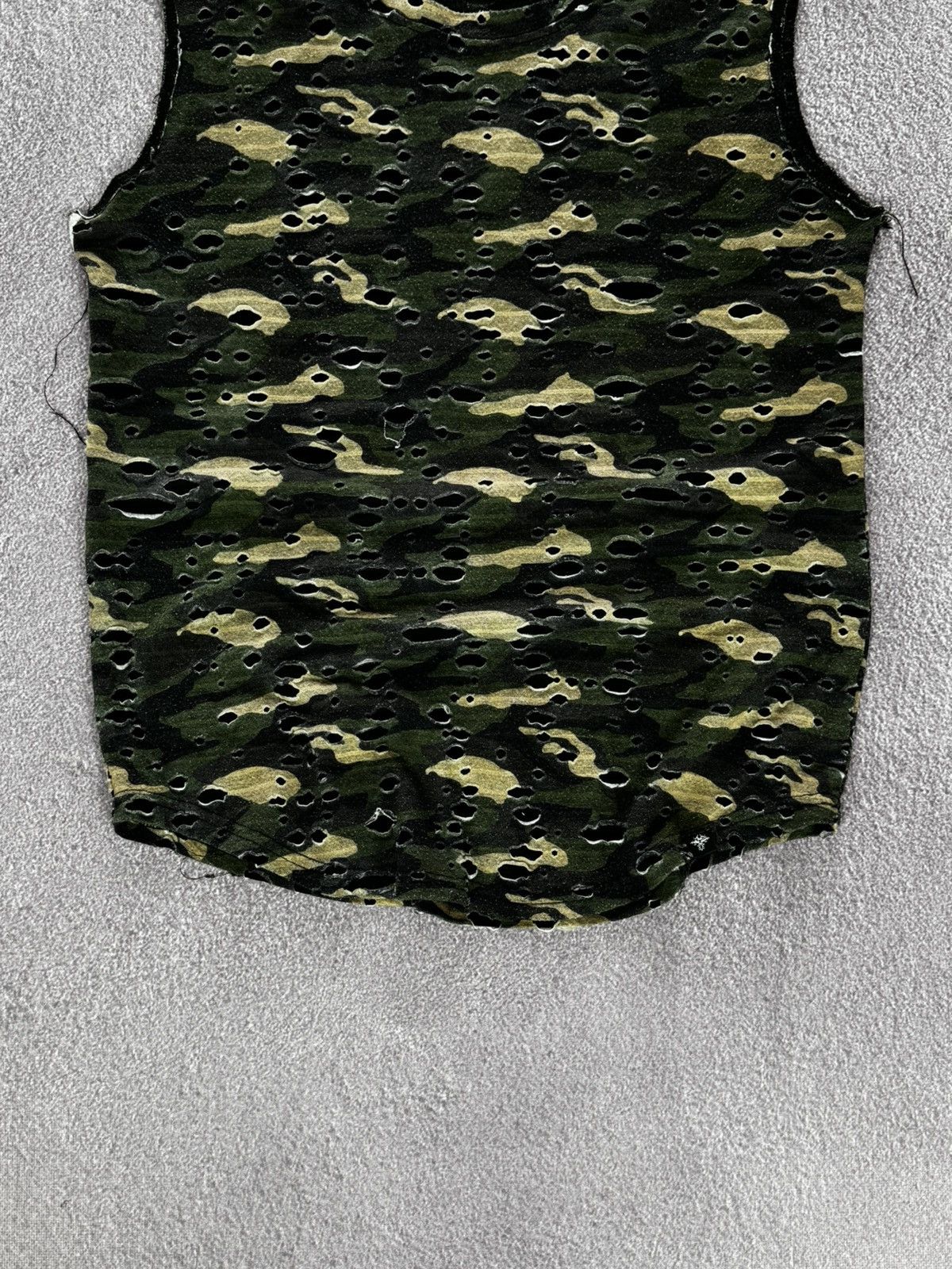 Japanese Brand Japanese Vibe Y2K Distressed Biker Tank Top Shirt Size M / US 6-8 / IT 42-44 - 3 Thumbnail