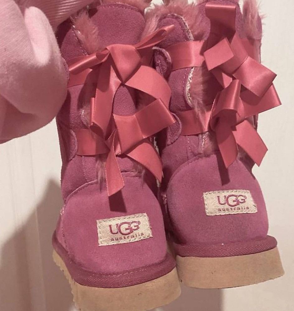 Ugg ugg with bows in pink/fuchsia color Size US 7 / IT 37 - 4 Thumbnail
