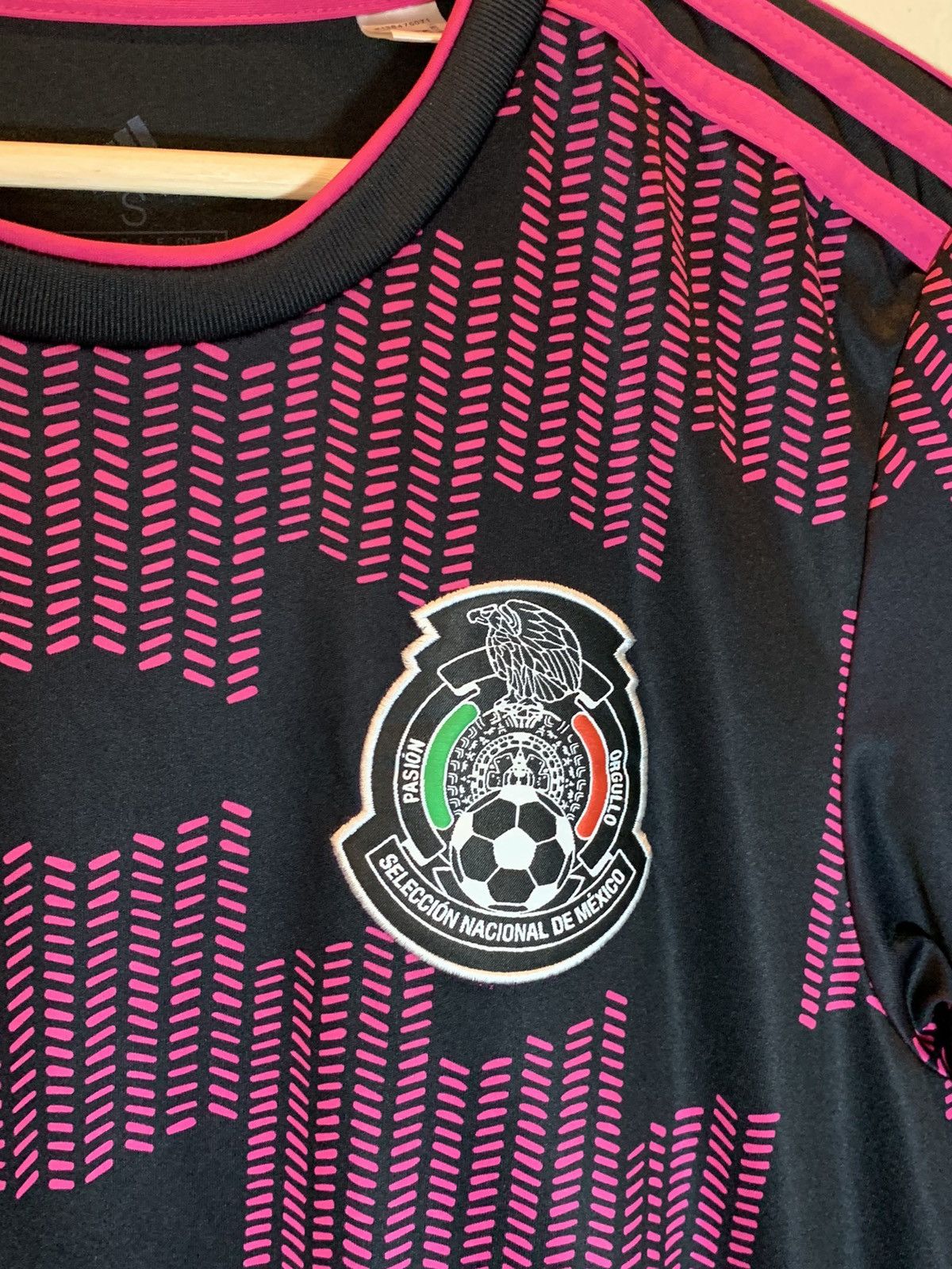 Adidas *RARE* Adidas Mexico National Soccer Futbol Team Home Jersey Size US S / EU 44-46 / 1 - 3 Thumbnail