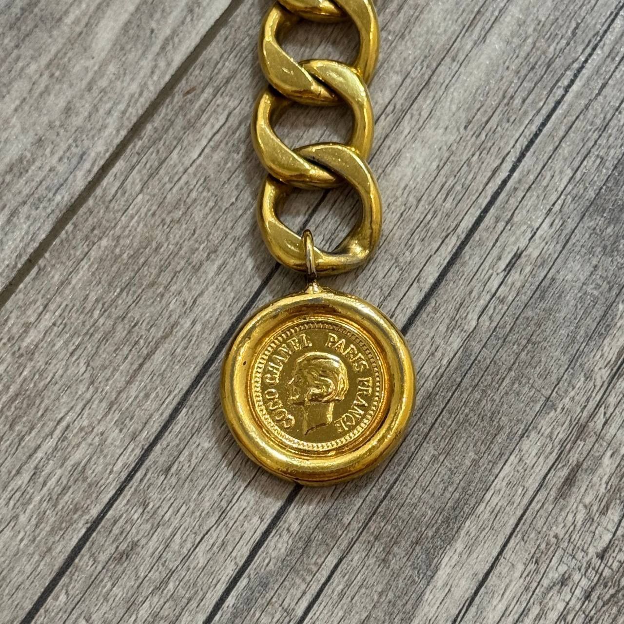 Chanel × Vintage Vintage 90s CHANEL Gold Plated Cambon 31 Rue Coin Chain Belt Size ONE SIZE - 10 Thumbnail