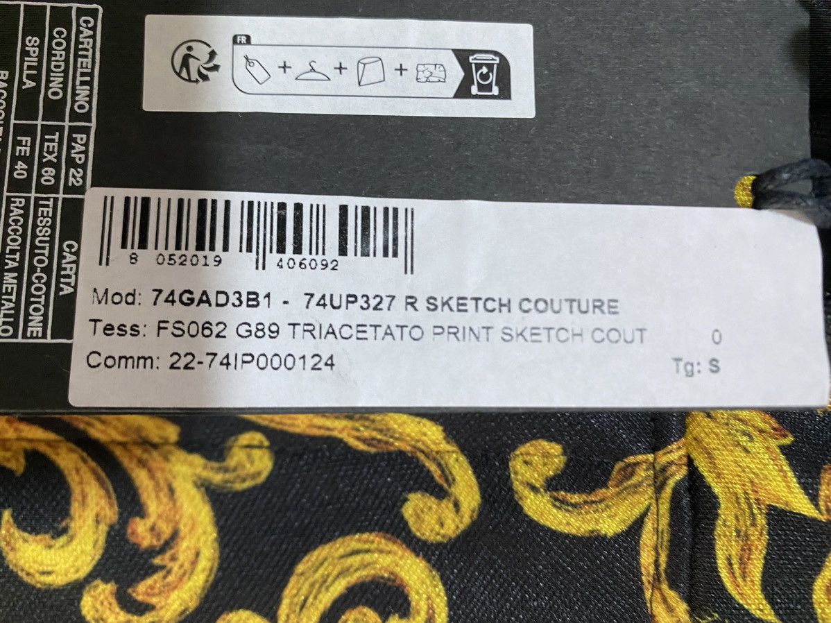 Versace Jeans Couture Versace Jeans Culture Sketch Print Triacetate Shorts S, new. Size 27" / US 4 / IT 40 - 6 Thumbnail