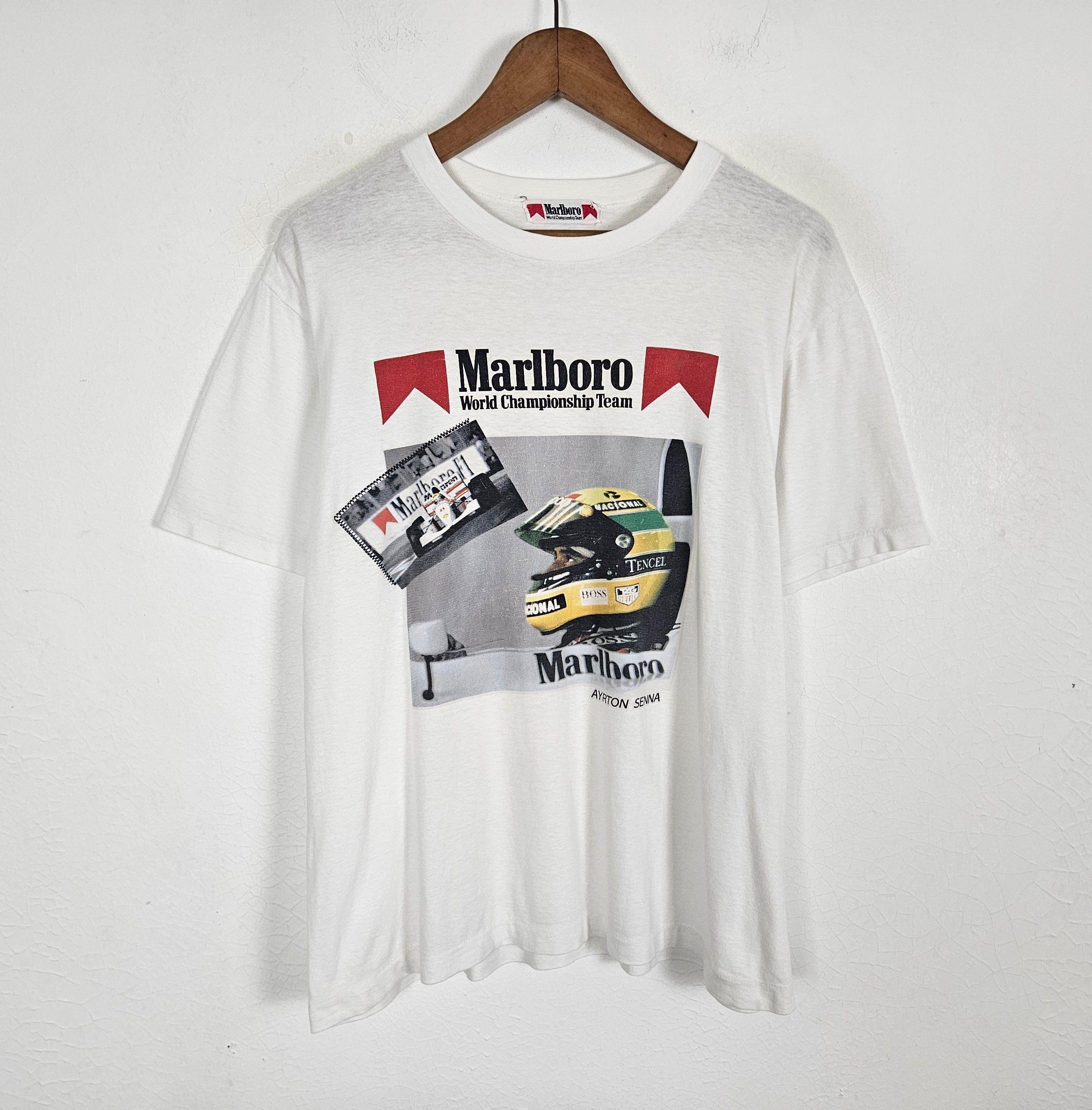 Formula 1 Vintage 90s The Legend Aryton Senna F1 Marlboro tee shirt Size US L / EU 52-54 / 3 - 2 Thumbnail