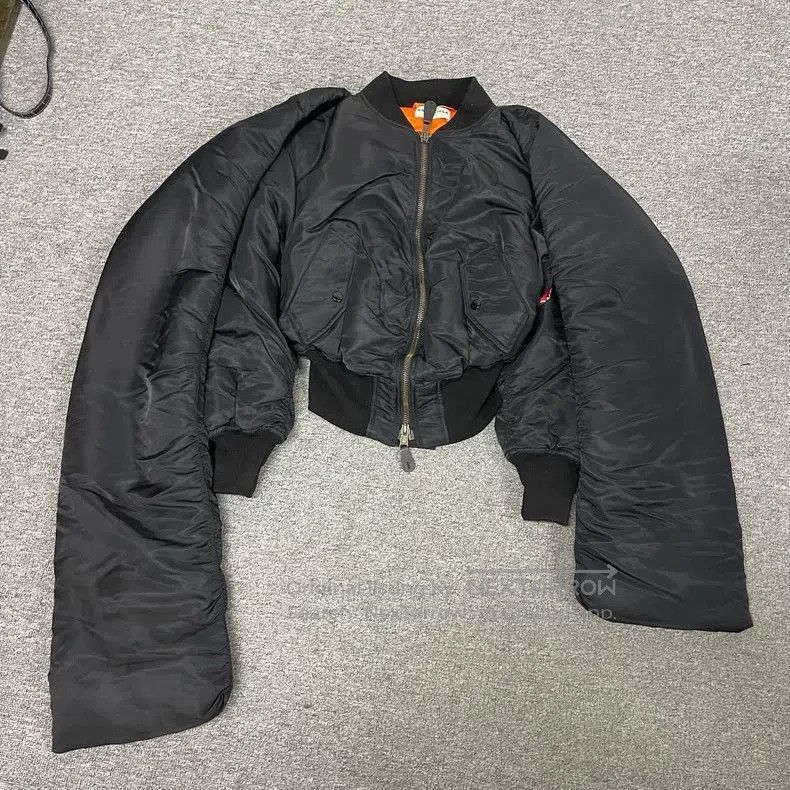 Balenciaga SS17 Mens Cropped MA-1 Bomber Jacket | Grailed