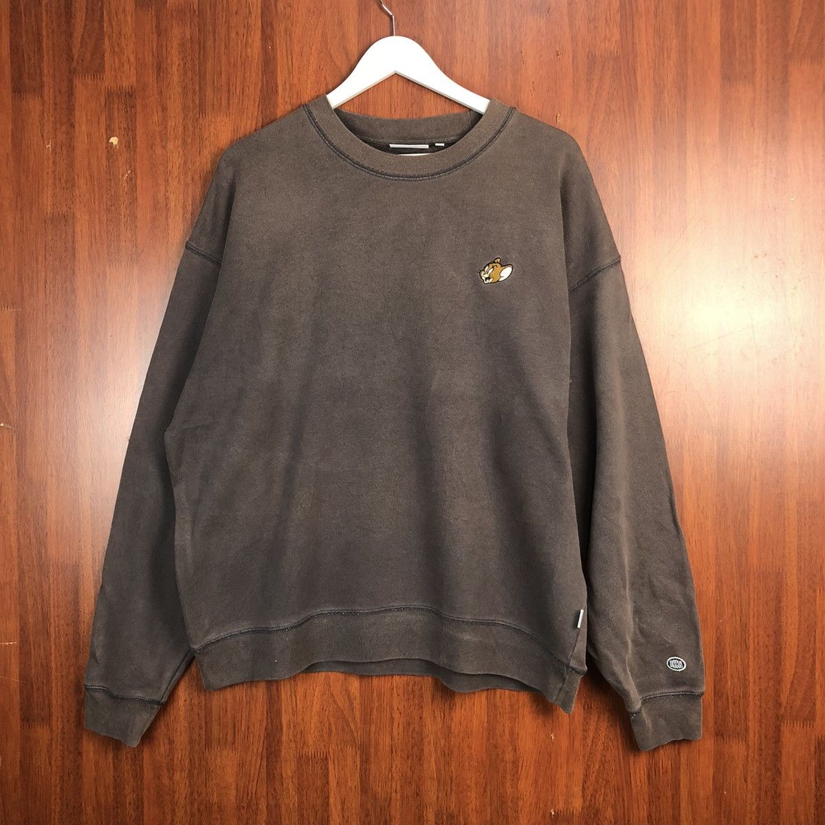 Japanese Brand × Vintage Discus Athletic Tom & Jerry Grey faded Sweatshirt #7562 Size US L / EU 52-54 / 3 - 6 Thumbnail