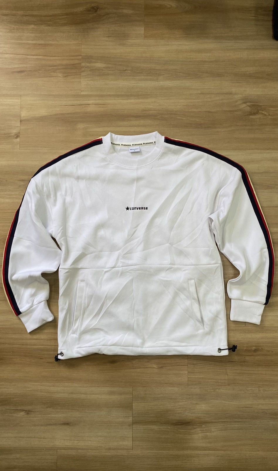 Converse Converse White Crewneck Sweatshirt w/ Stripe Sleeves Size M Size US M / EU 48-50 / 2 - 1 Thumbnail