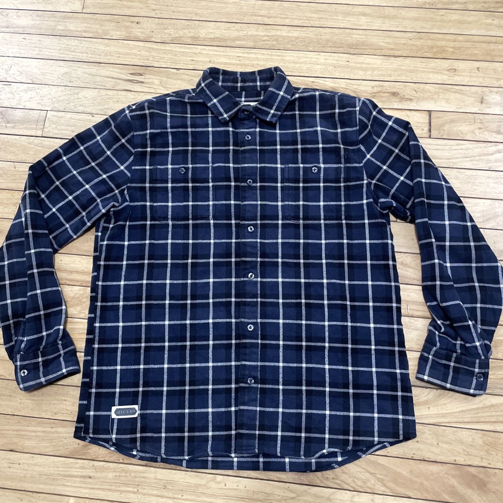 Vintage VINTAGE Woolrich Figgy Active R/S Cotton Flannel Shirt Men M Blue Plaid Thick Surf Blanket Shirt Size US M / EU 48-50 / 2 - 3 Thumbnail