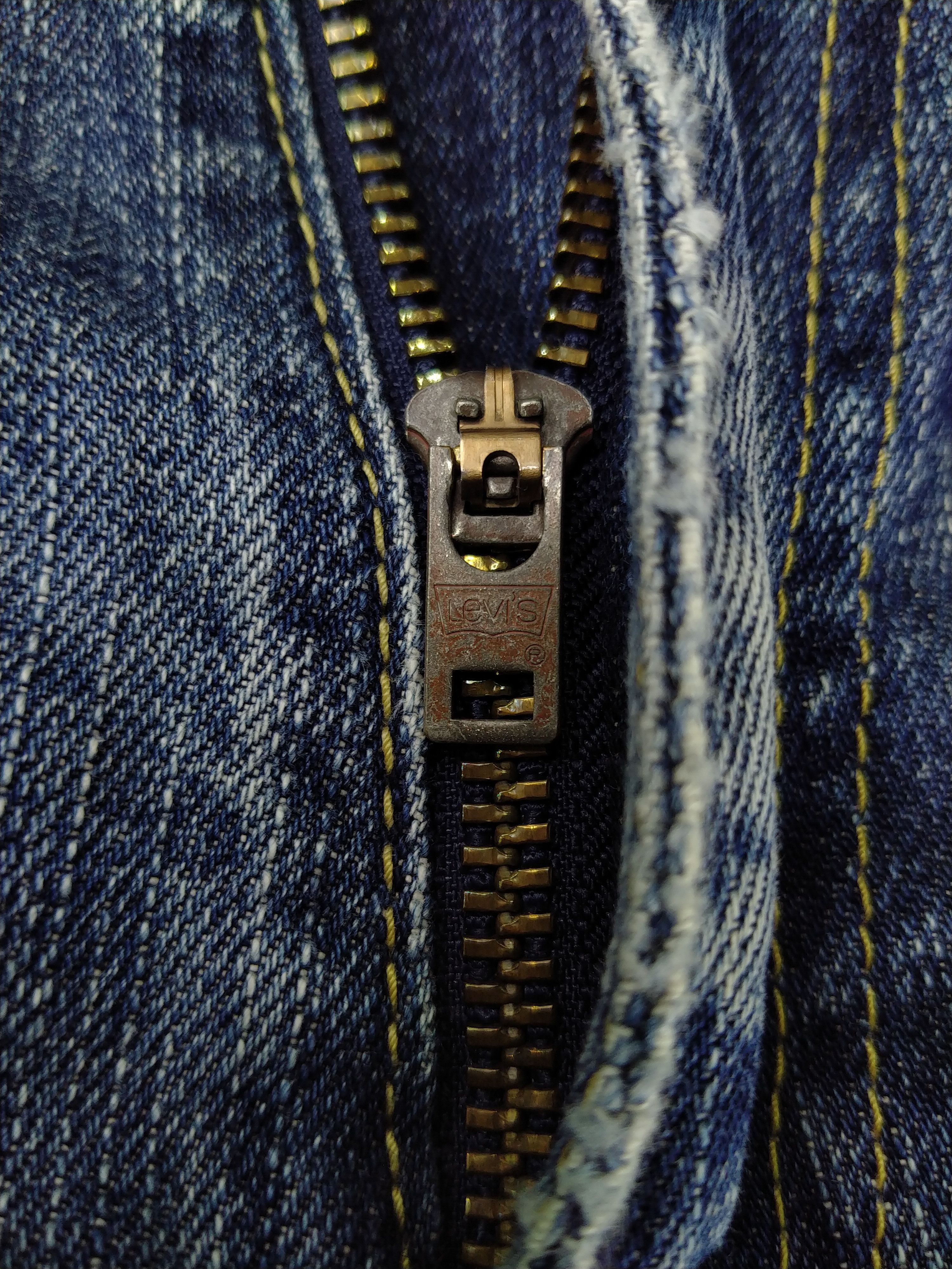Levi's Blue Vintage Levi's 502 Distressed Ripped Denim -JN167 Size US 30 / EU 46 - 8 Thumbnail