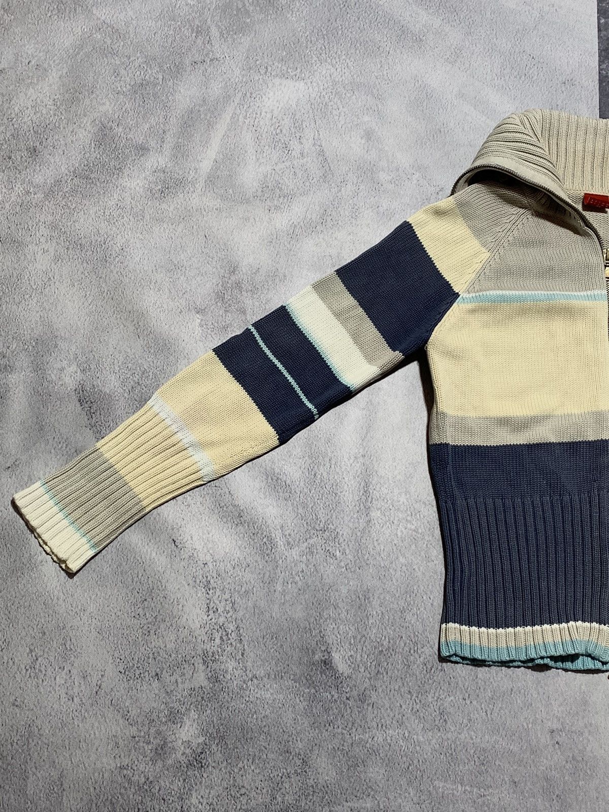 Japanese Brand × Vintage Vintage Y2K Japanese zip up sweater streetwear size M Size M / US 6-8 / IT 42-44 - 2 Thumbnail