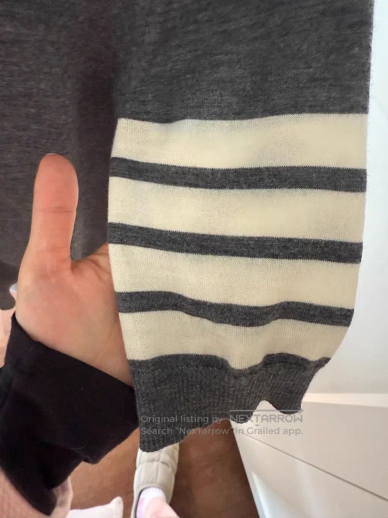 Thom Browne Thom Browne Four Stripe Wool Knit Sweater, Medium Gray Size XS / US 0-2 / IT 36-38 - 4 Thumbnail