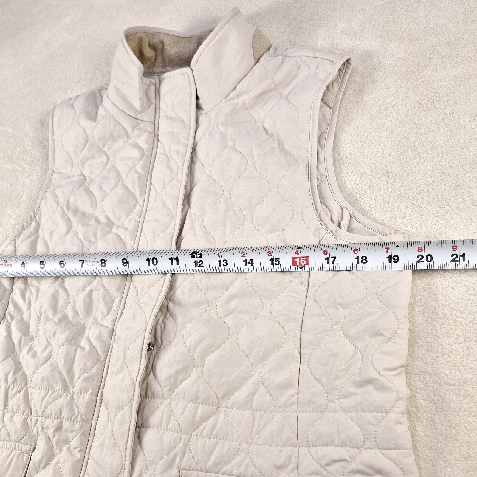 Peter Millar Peter Millar Addison Women's Quilted Vest Size L Beige NWT Size L / US 10 / IT 46 - 3 Thumbnail