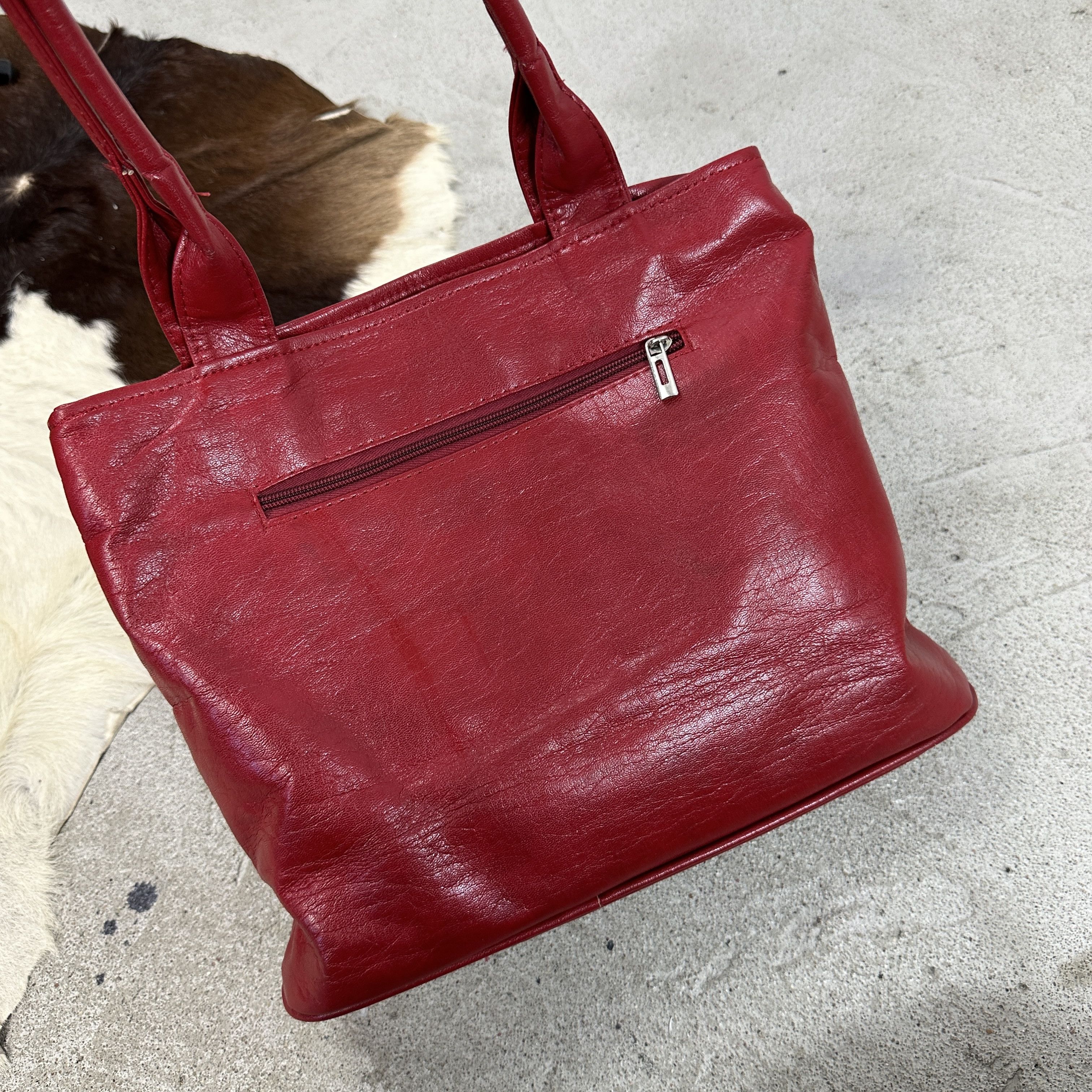 Vintage Vintage Avant Garde Faux Leather Cherry Red 00s Size ONE SIZE - 4 Thumbnail