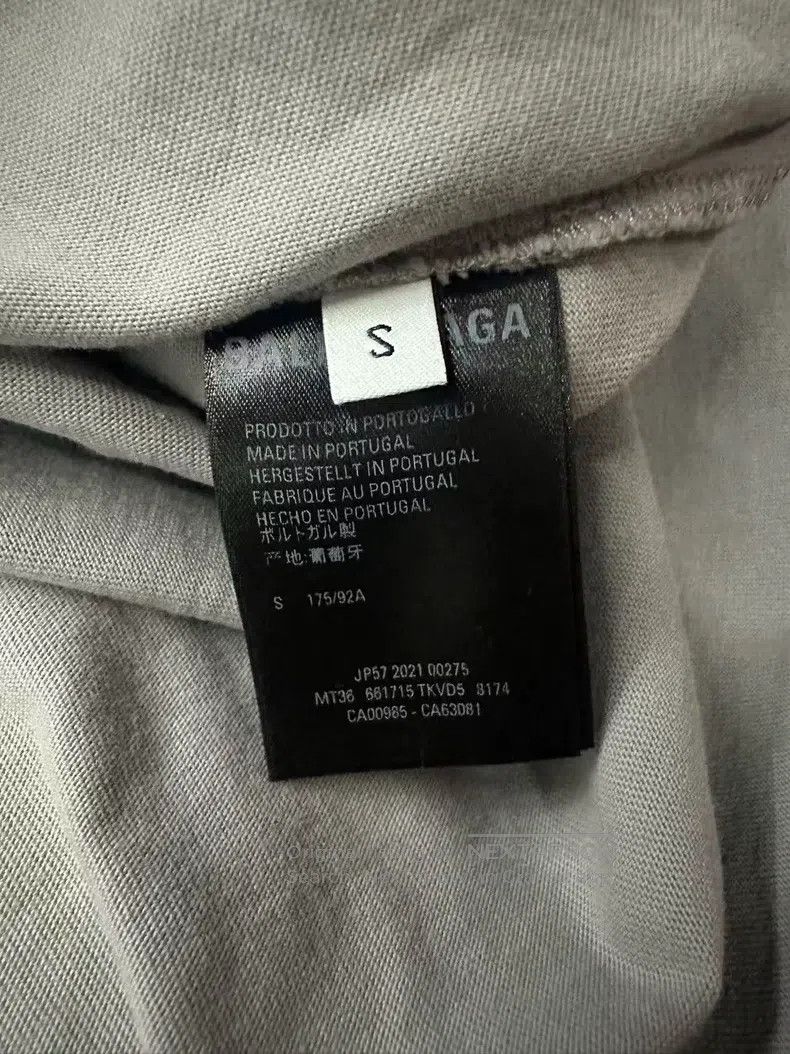 Balenciaga Balenciaga Gray Hole Short-sleeve, Size S Size US S / EU 44-46 / 1 - 3 Thumbnail