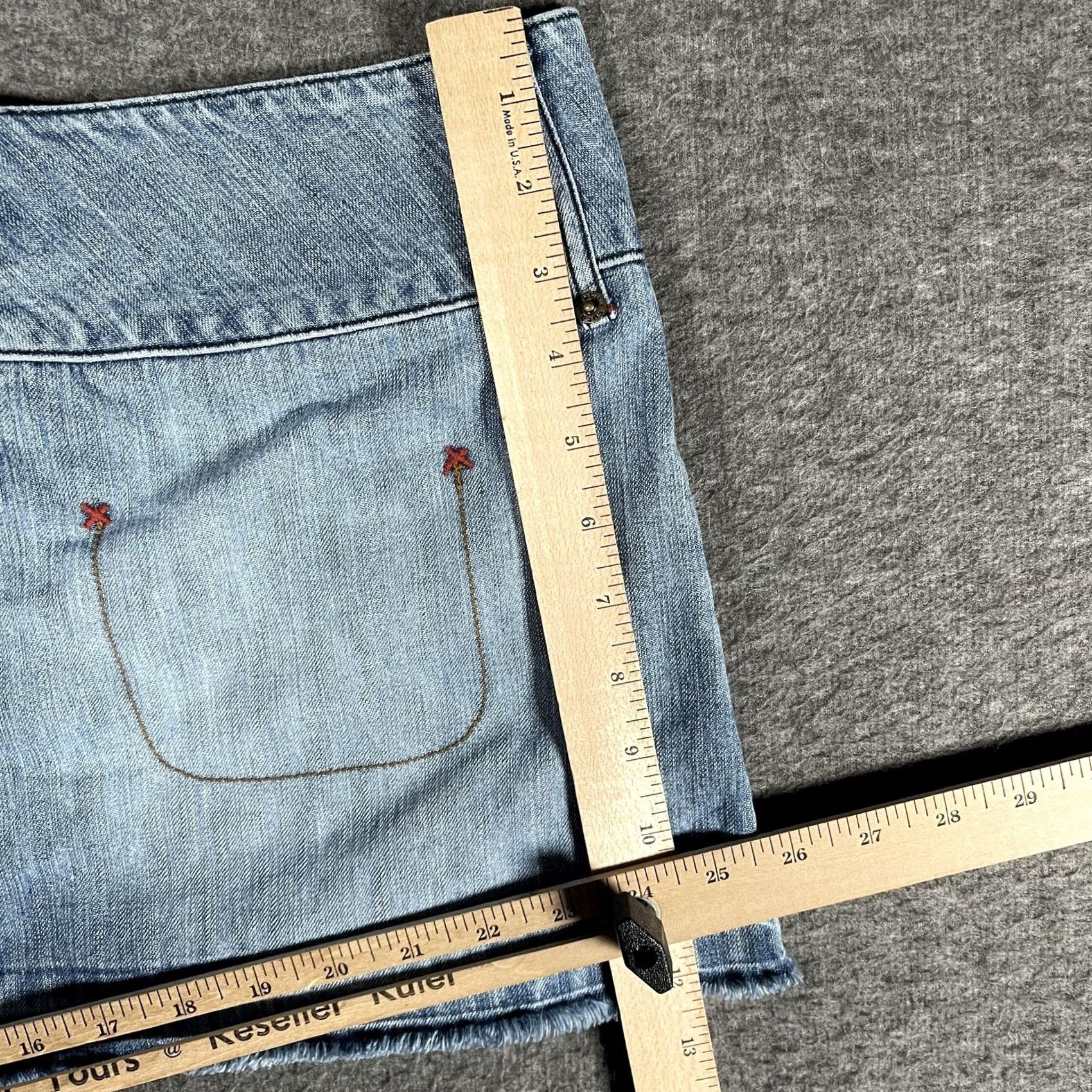 Denime VINTAGE? No. Tyte Denim Mini Skirt 9 Juniors Blue Short Raw Hem Pockets Y2K Embroidered Back Size 30" / US 8 / IT 44 - 7 Thumbnail