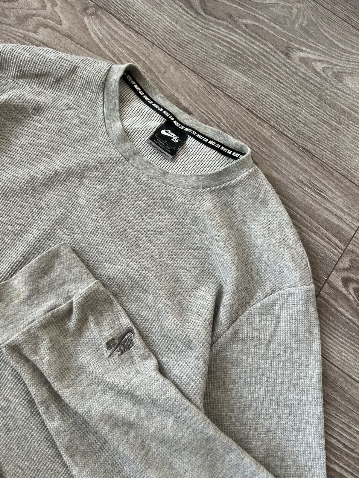 Nike SB Nike SB Gray Knitted Sleeve Logo Towel Cotton Long Sleeve Size US M / EU 48-50 / 2 - 14 Thumbnail
