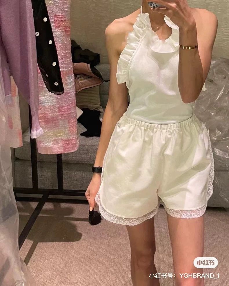 Chanel Chanel 23S popular white lace shorts Size 42" / US 20 - 5 Thumbnail