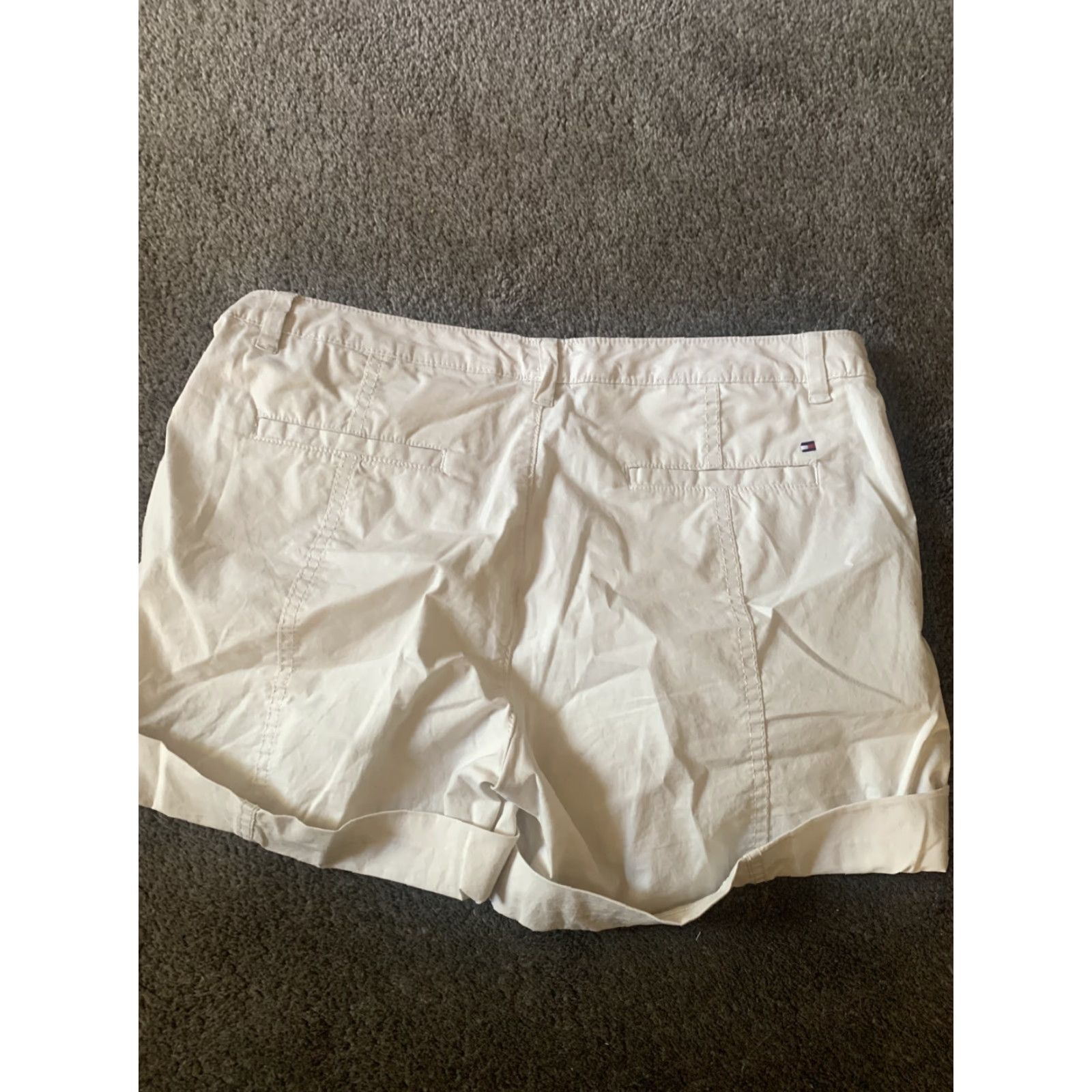 Tommy Hilfiger Tommy Hilfiger Chino Shorts Beige Size 6 Women Regular Front Flat Casual Comfort Size 28" / US 6 / IT 42 - 3 Thumbnail