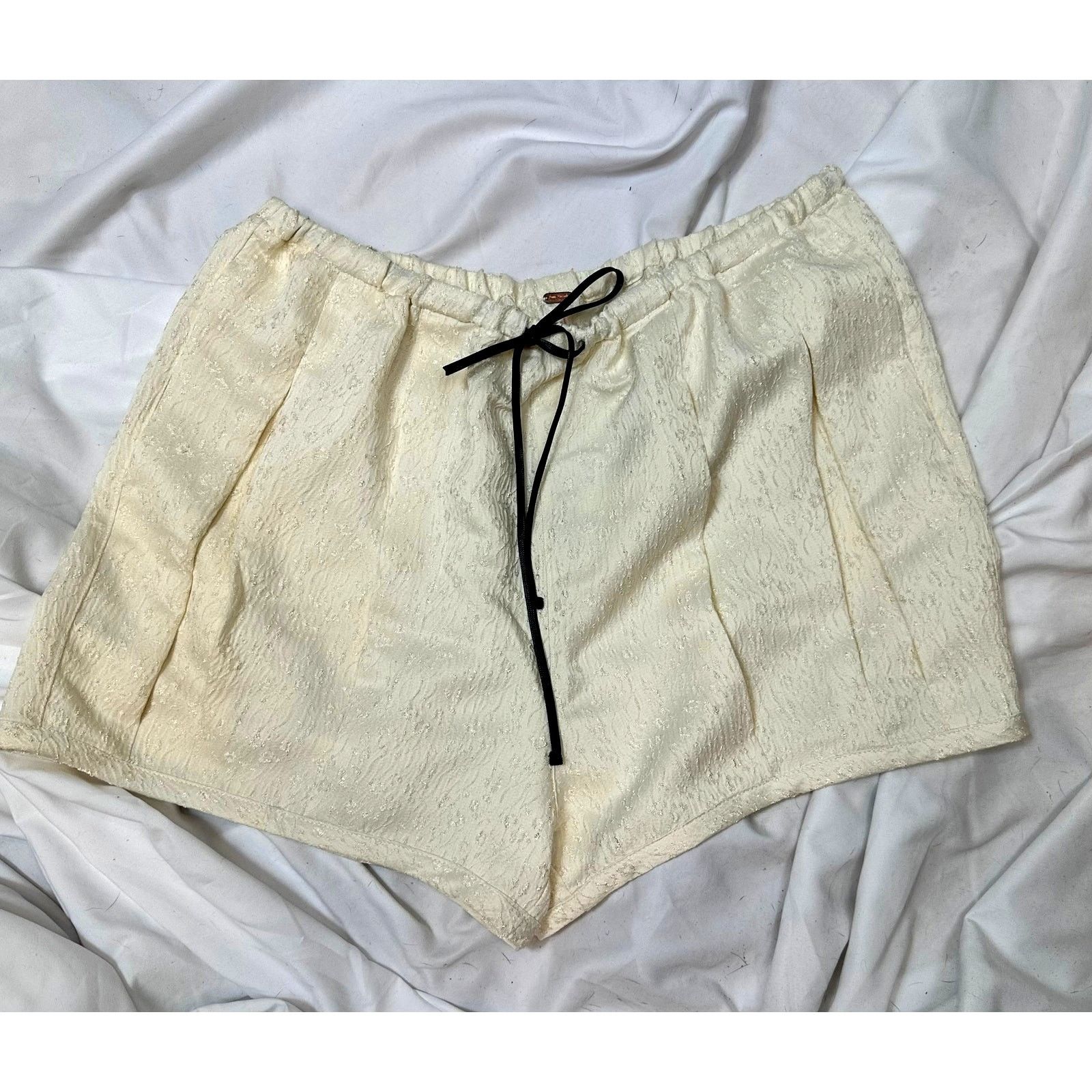 Free People Free People Pearl Satin Shorts Drawstring Waist Tofu L Size 33" - 7 Thumbnail
