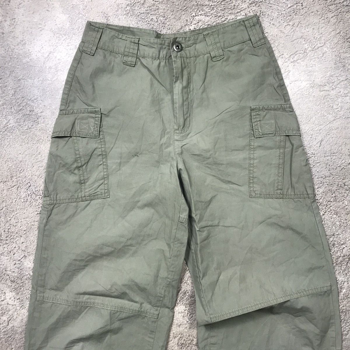 Vintage Vintage Y2K Baggy Cargo Pants Olive Streetwear Gorpcore 25 Size 25" / US 0 / IT 36 - 2 Thumbnail