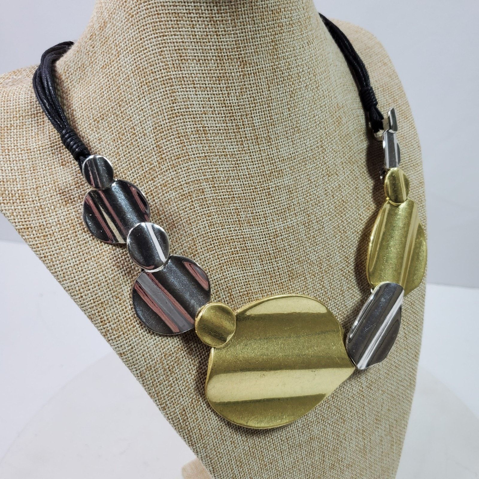The Unbranded Brand Casual Career Statement Necklace 16 Inch Silver & Gold Tone Size ONE SIZE - 2 Thumbnail