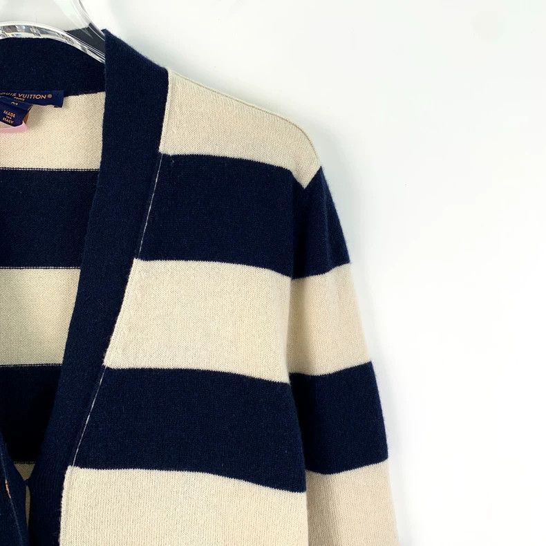 Louis Vuitton Louis Vuitton 23 color-block striped cashmere V-neck singl Size M / US 6-8 / IT 42-44 - 3 Thumbnail