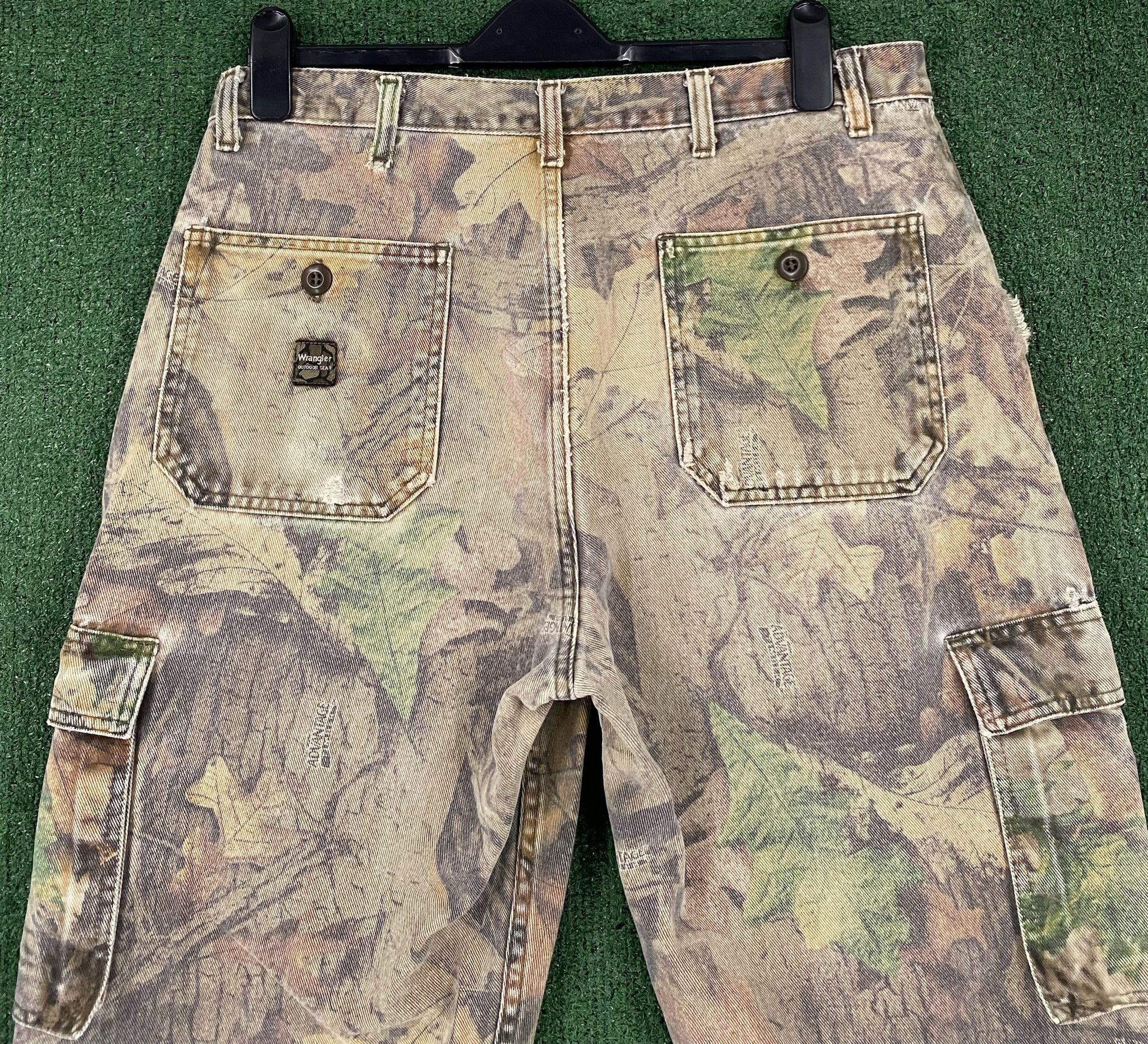 Wrangler 90’s Wrangler Advantage Camo Distressed Cargo Pants 33 Size US 33 - 6 Thumbnail
