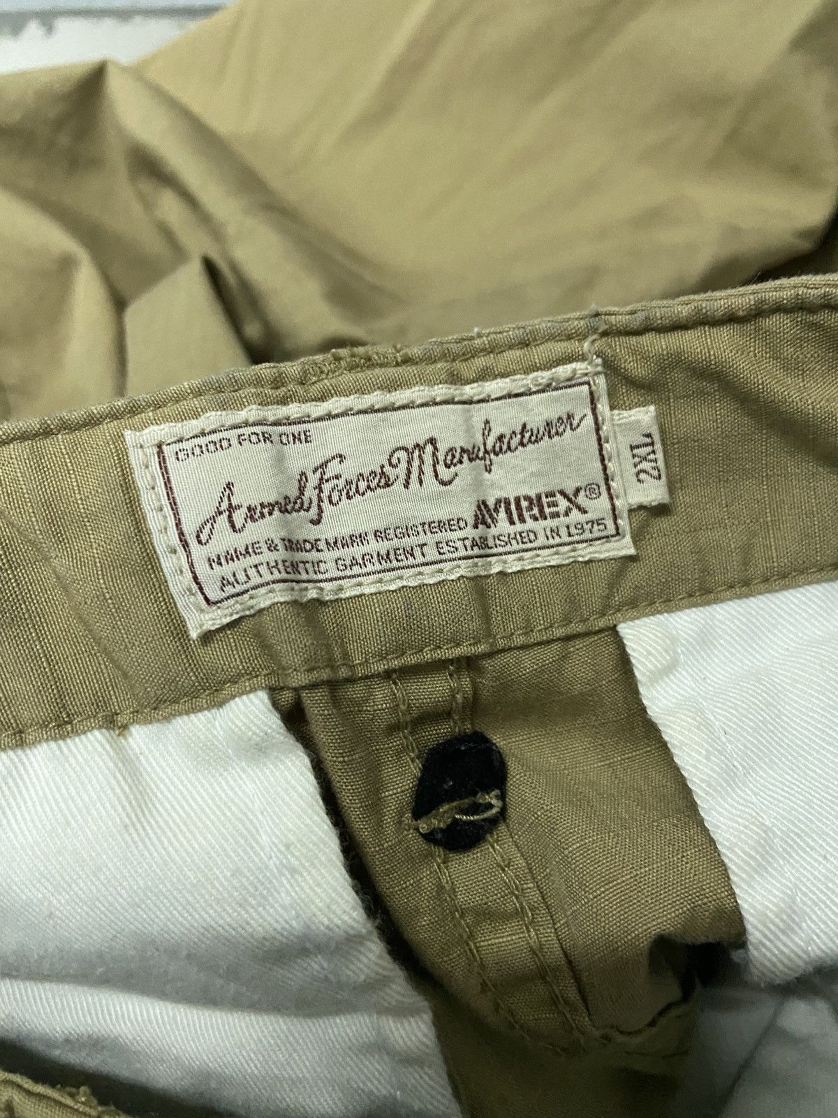 Avirex AVIREX ARMED FORCES MANUFACTURER CARGO PANTS Size US 38 / EU 54 - 9 Thumbnail