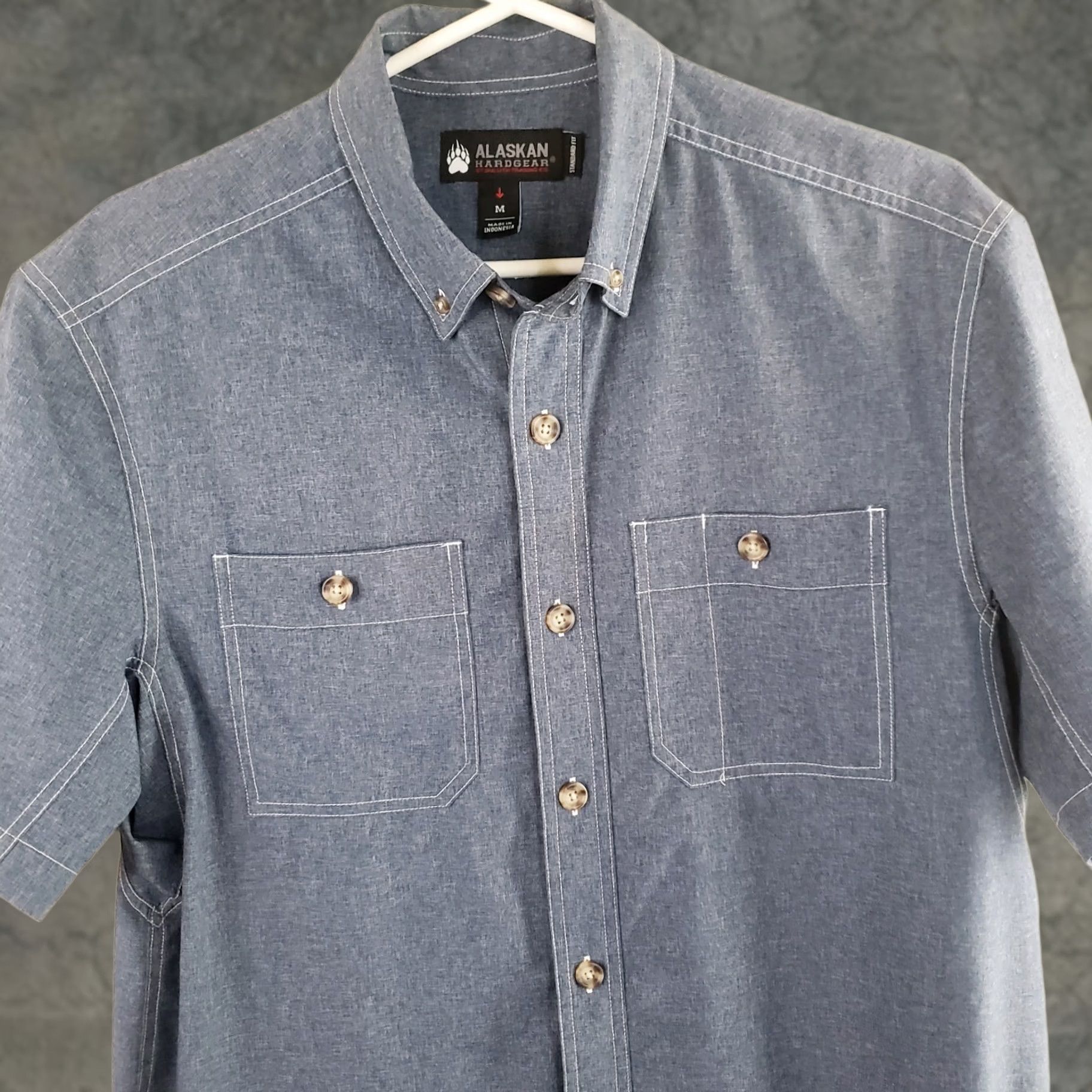 CO VINTAGE Alaskan Hardgear Duluth Trading Co Mens M Blue Denim Chambray Button Up Shirt Size US M / EU 48-50 / 2 - 1 Thumbnail