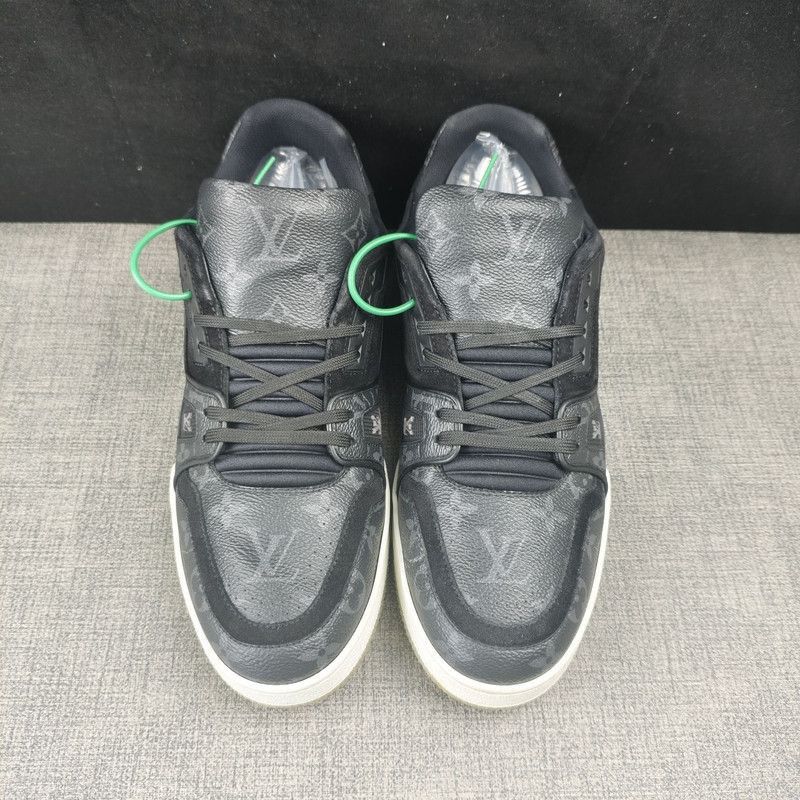 Louis Vuitton Louis Vuitton Trainer Low Top Fashion Sneakers - Size US 9.5 / EU 42-43 - 8 Thumbnail