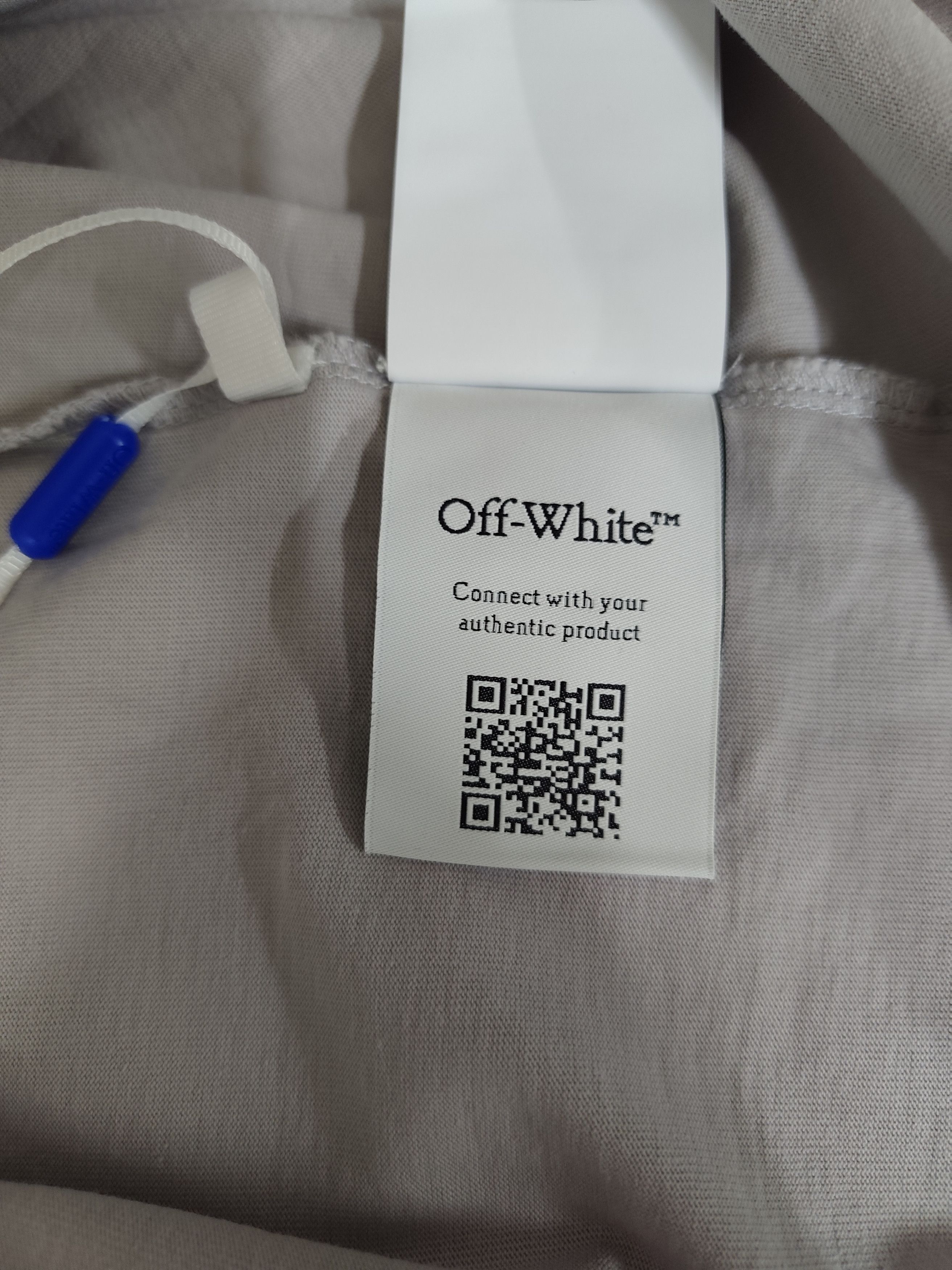 Off-White Off-White "Everyone I Love is here" Size US M / EU 48-50 / 2 - 6 Thumbnail