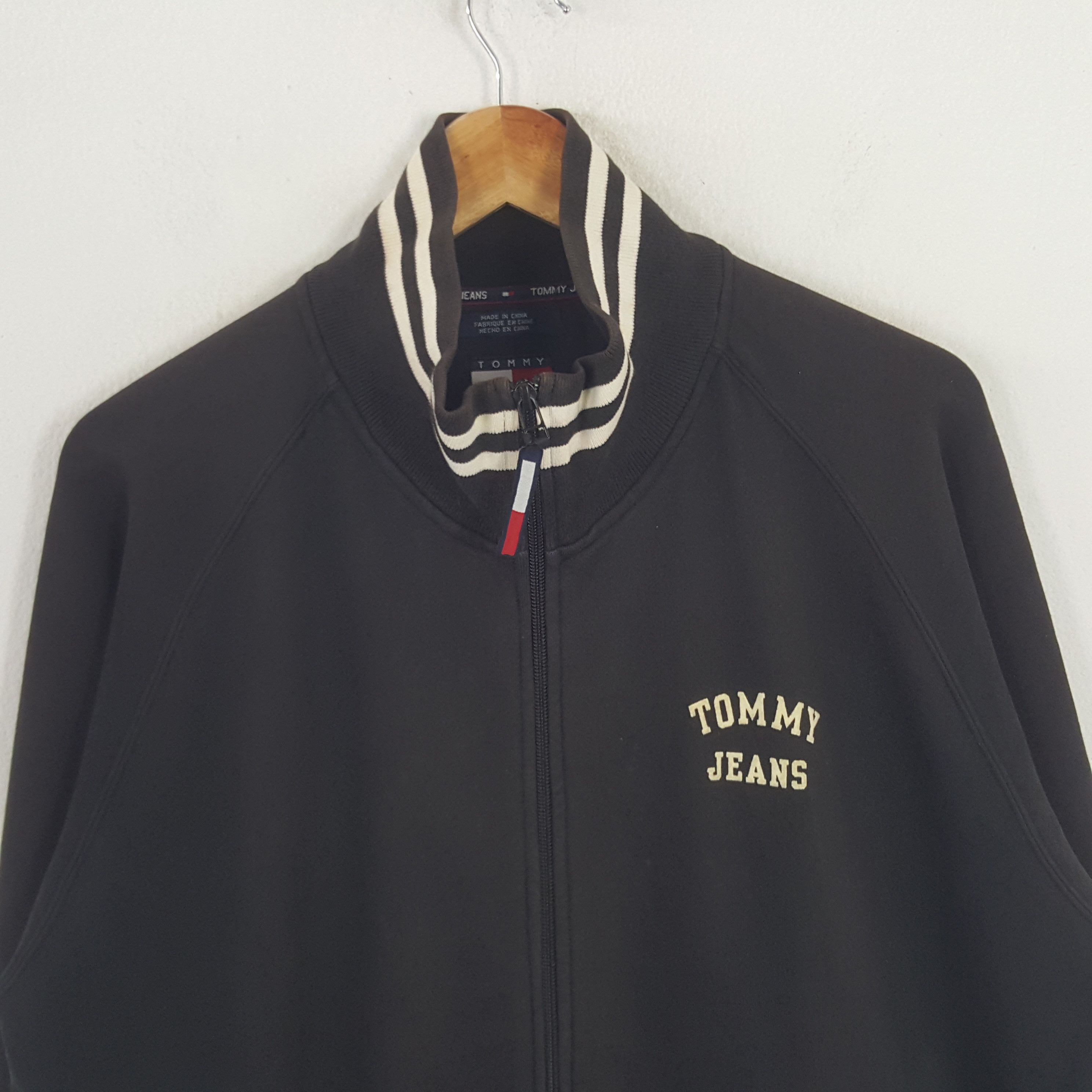 Tommy Jeans × Vintage Vintage Tommy Hilfiger American Style Sweater Jacket Size US XL / EU 56 / 4 - 4 Thumbnail