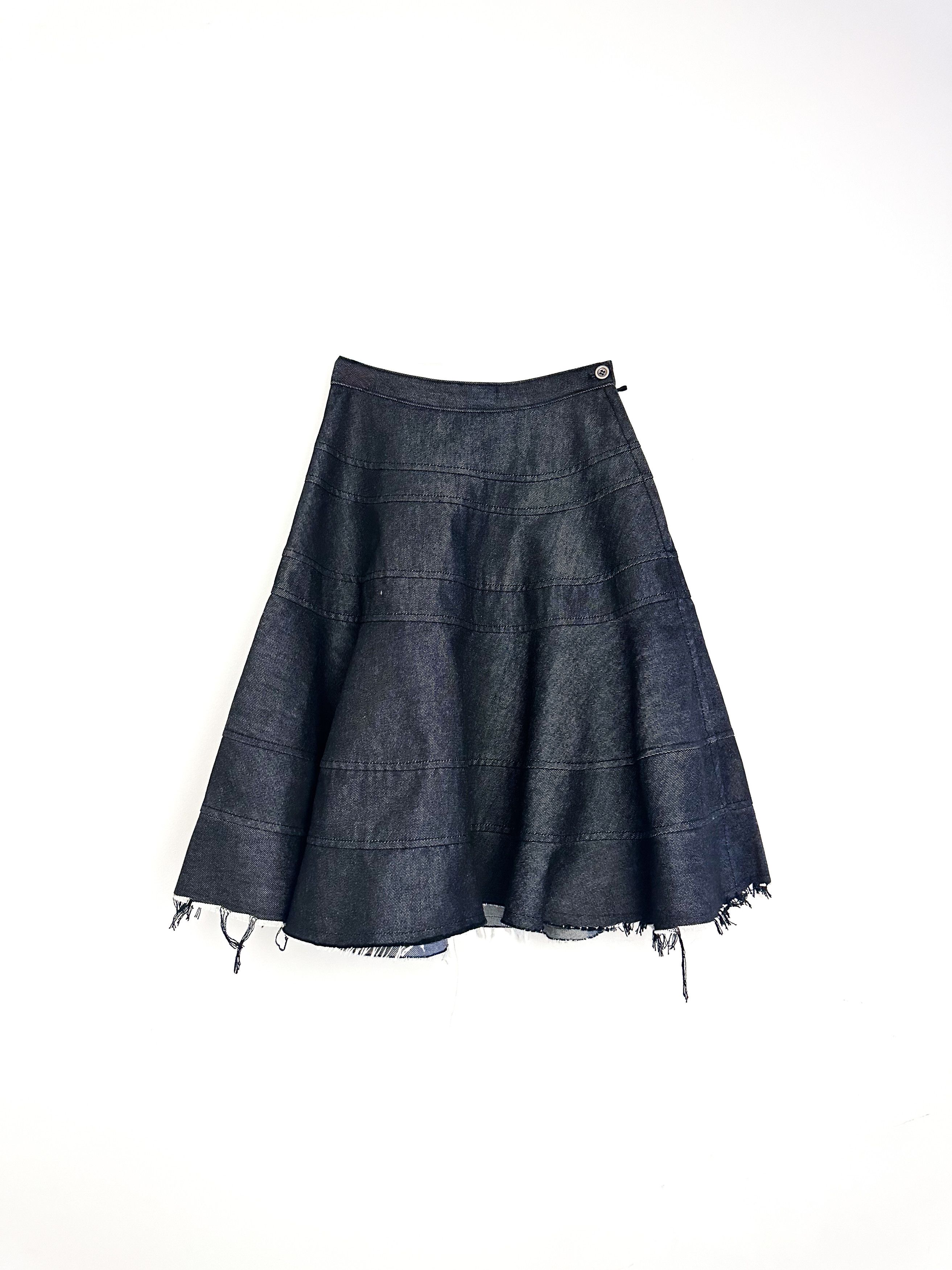Comme des Garcons VINTAGE COMME DES GARCONS DENIM TIERED A LINE SKIRT Size 24" / US 00 / IT 34 - 1 Thumbnail